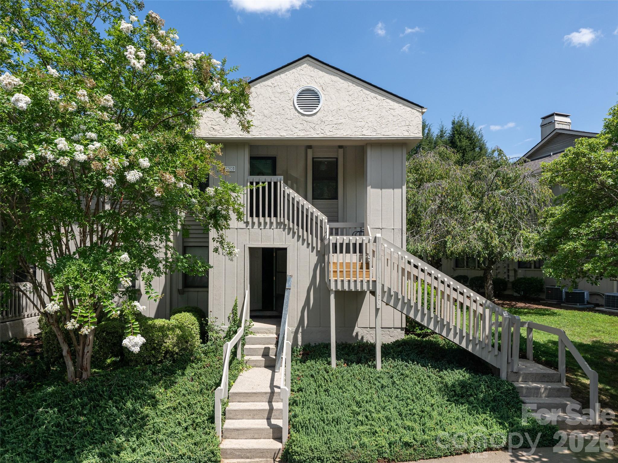 1406 Abbey Circle — Asheville