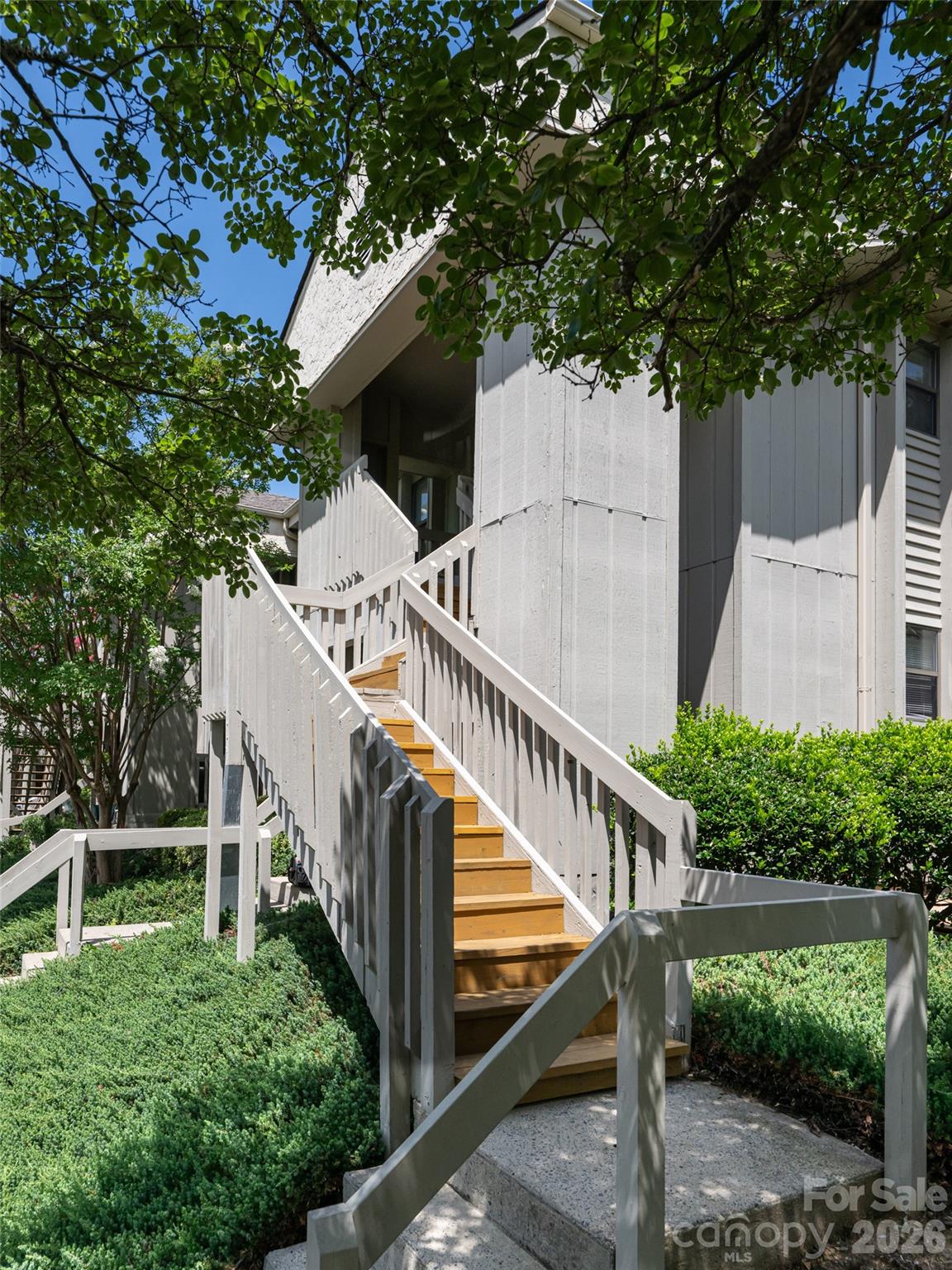 1406 Abbey Circle — Asheville