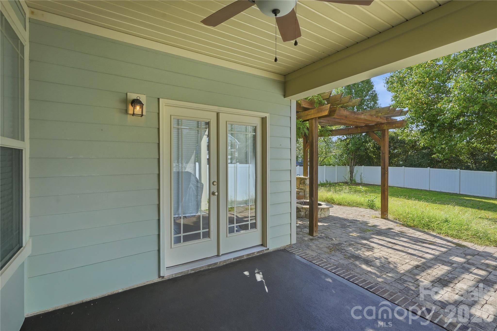 13835 Cedar Pond Circle — Huntersville