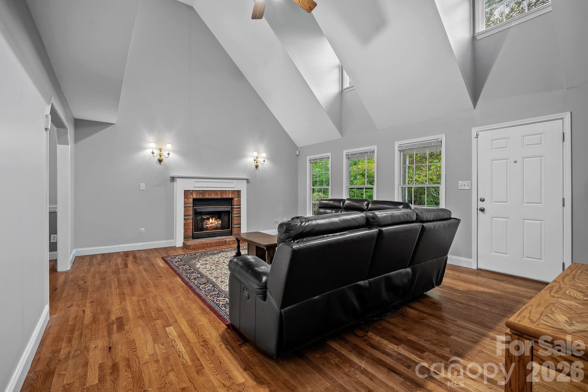 30 Collenwood Road — Arden
