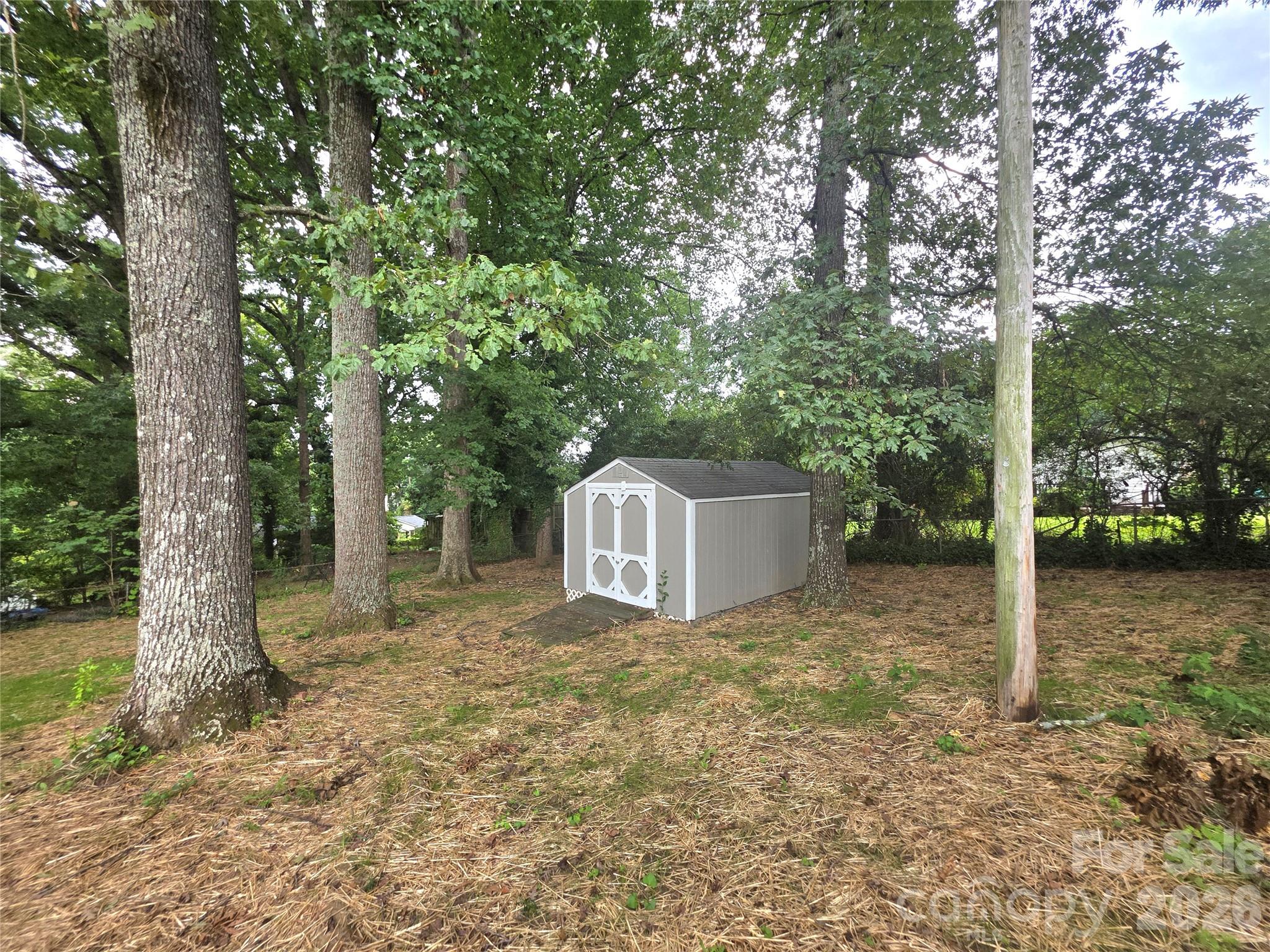 733 Crestwood Avenue — Gastonia