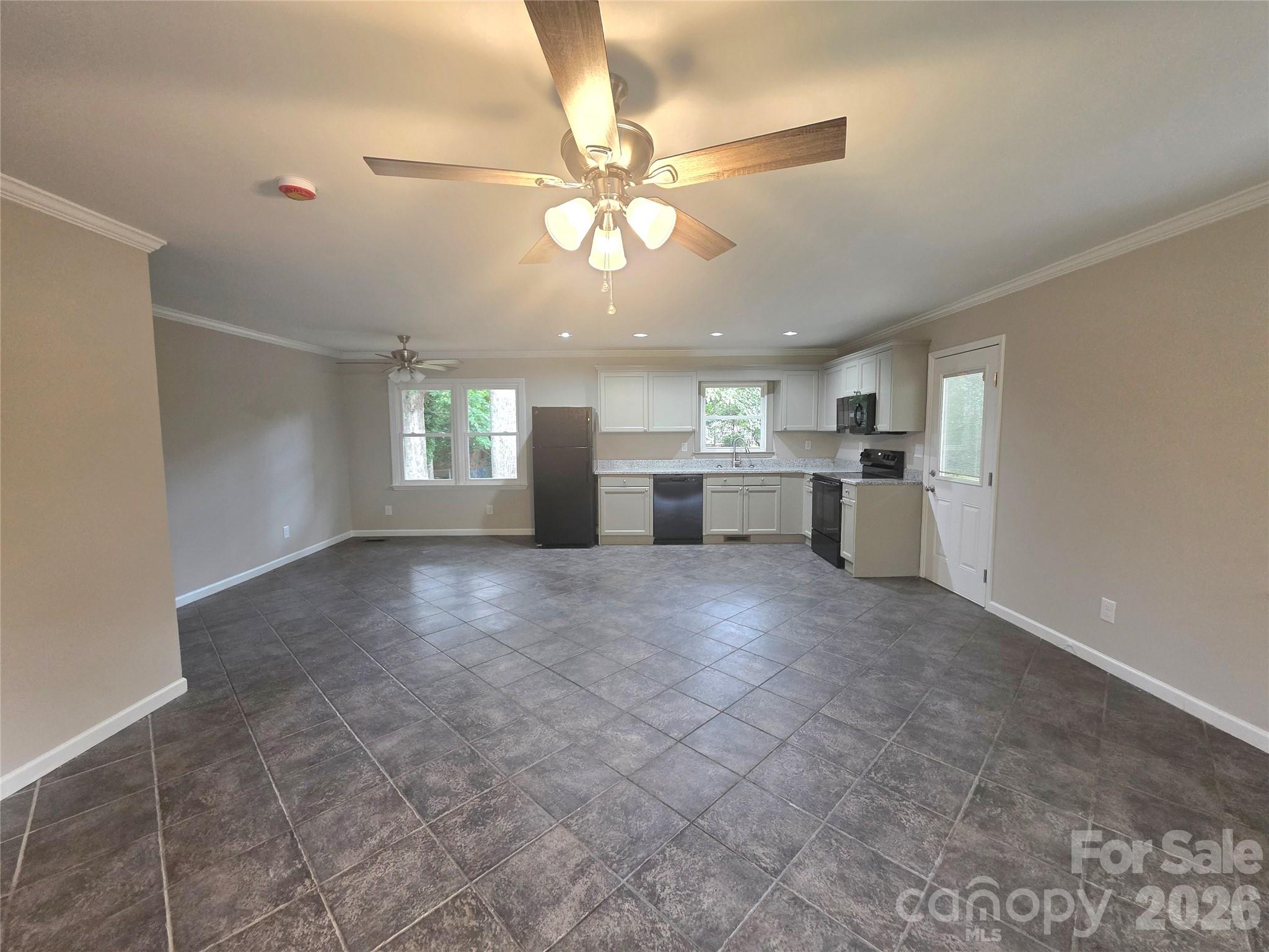 733 Crestwood Avenue — Gastonia