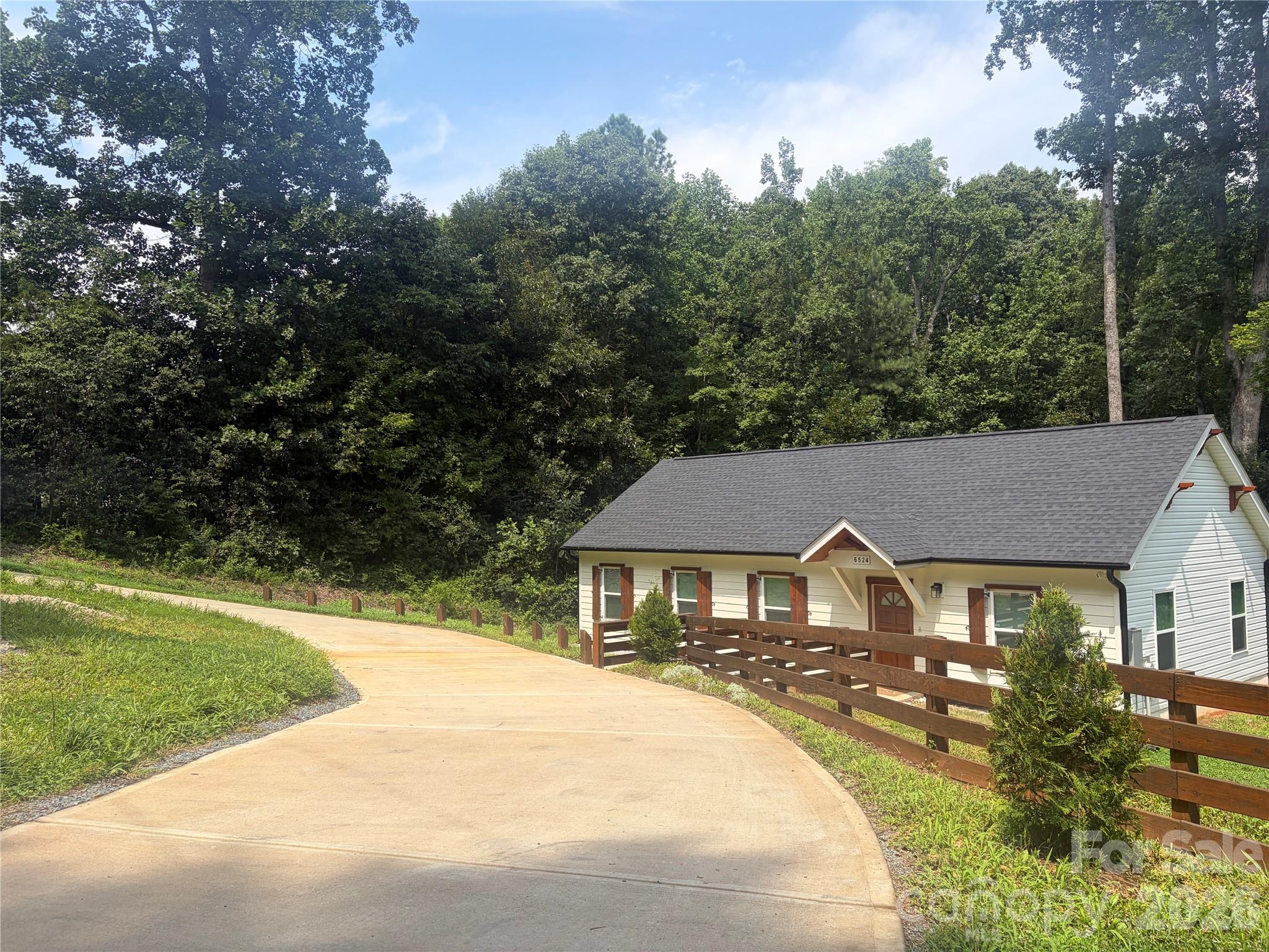 6524 Mintbrook Drive — Mint Hill