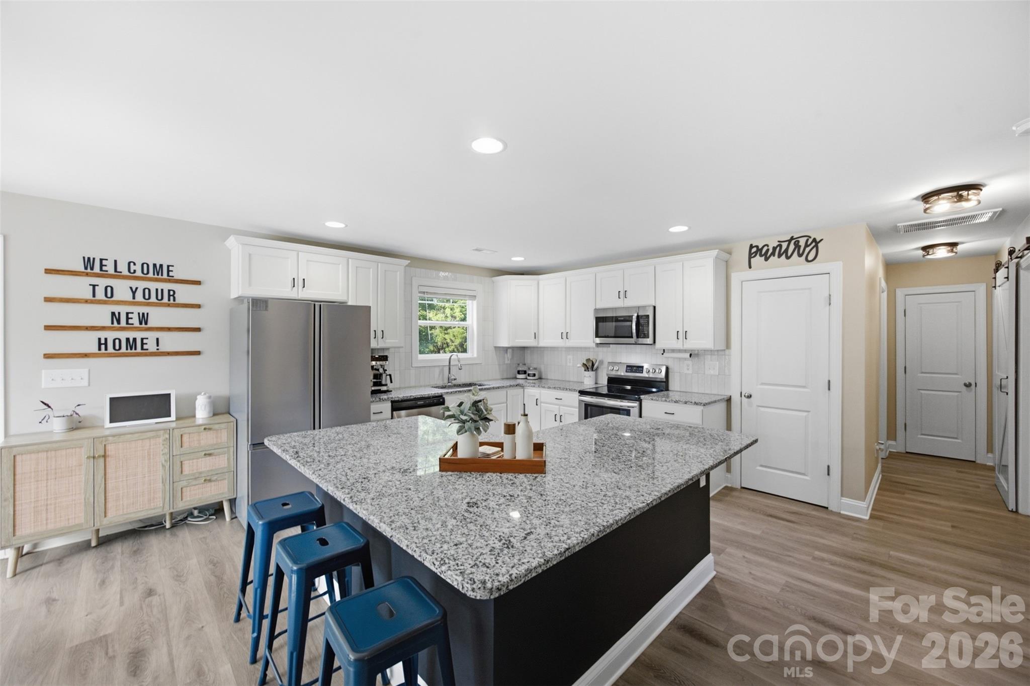 1382 W Rebound Road — Lancaster