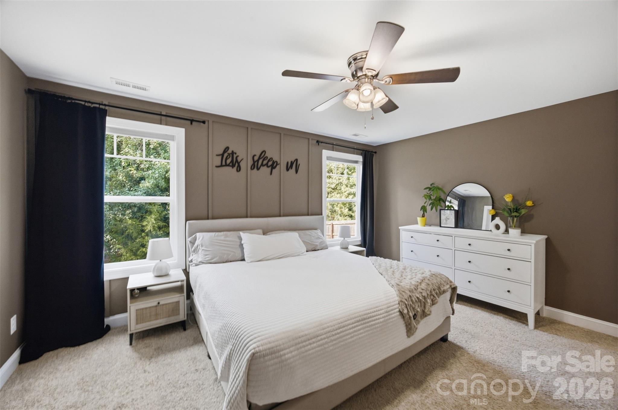 1382 W Rebound Road — Lancaster