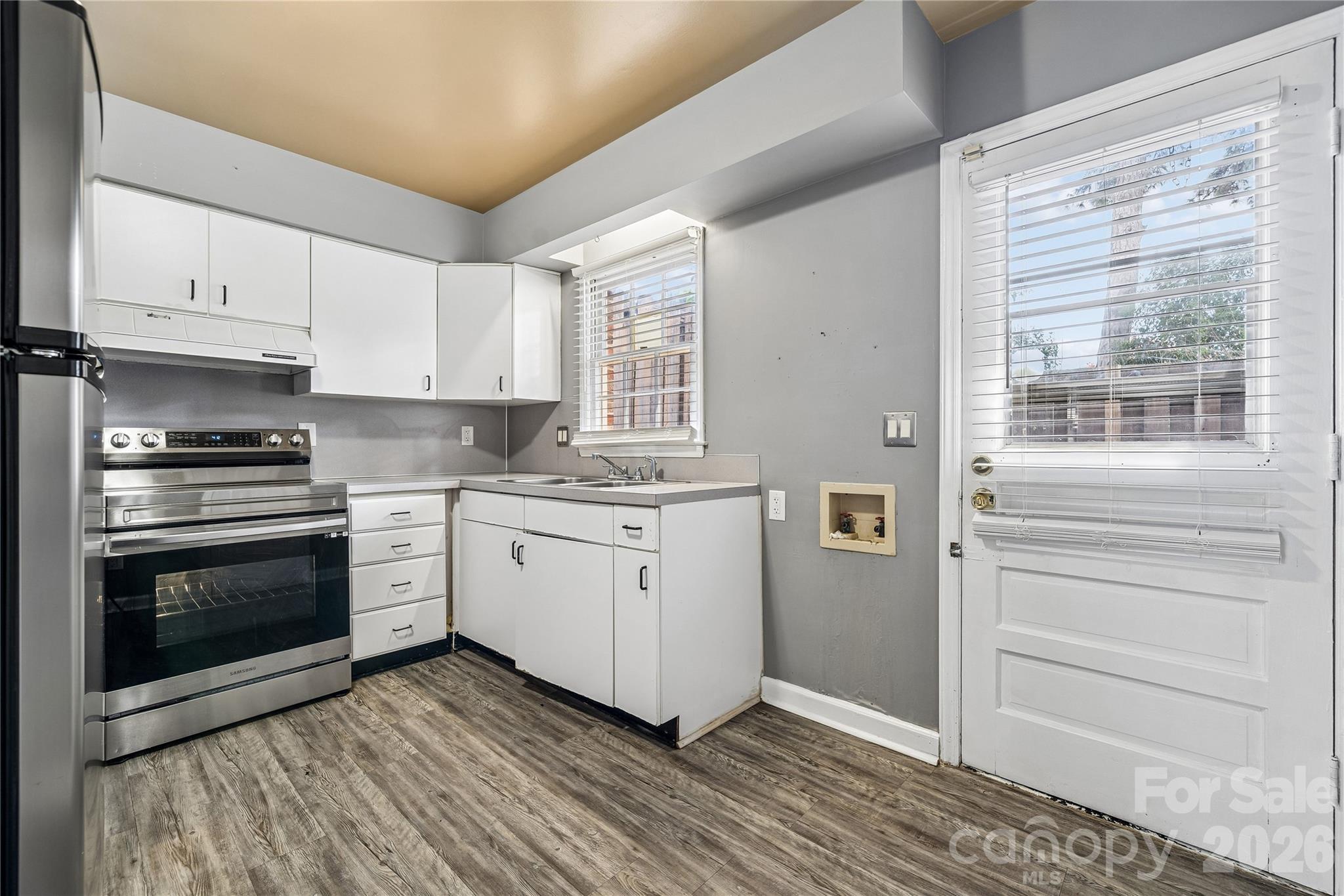 6436 Old Pineville Road — Charlotte