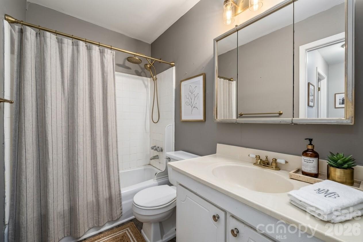 6436 Old Pineville Road — Charlotte