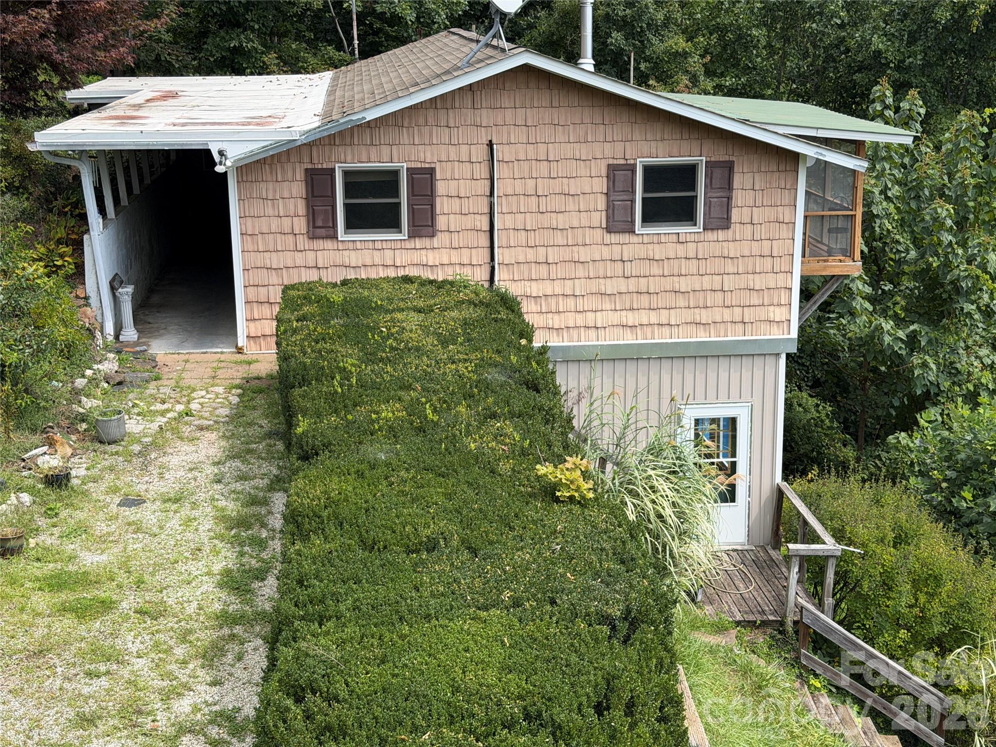 484 Alpine Drive #15 — Little Switzerland