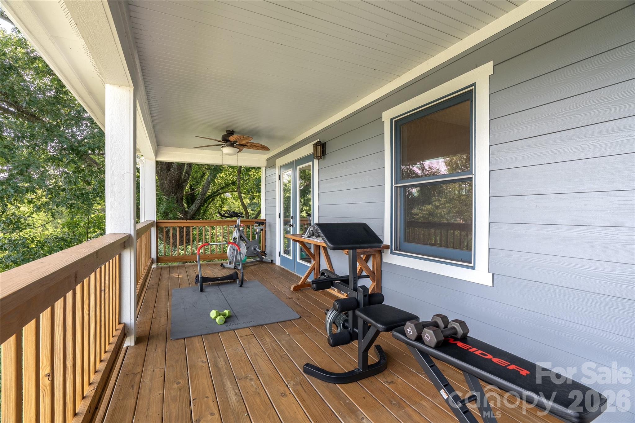 45 Logan Circle — Asheville
