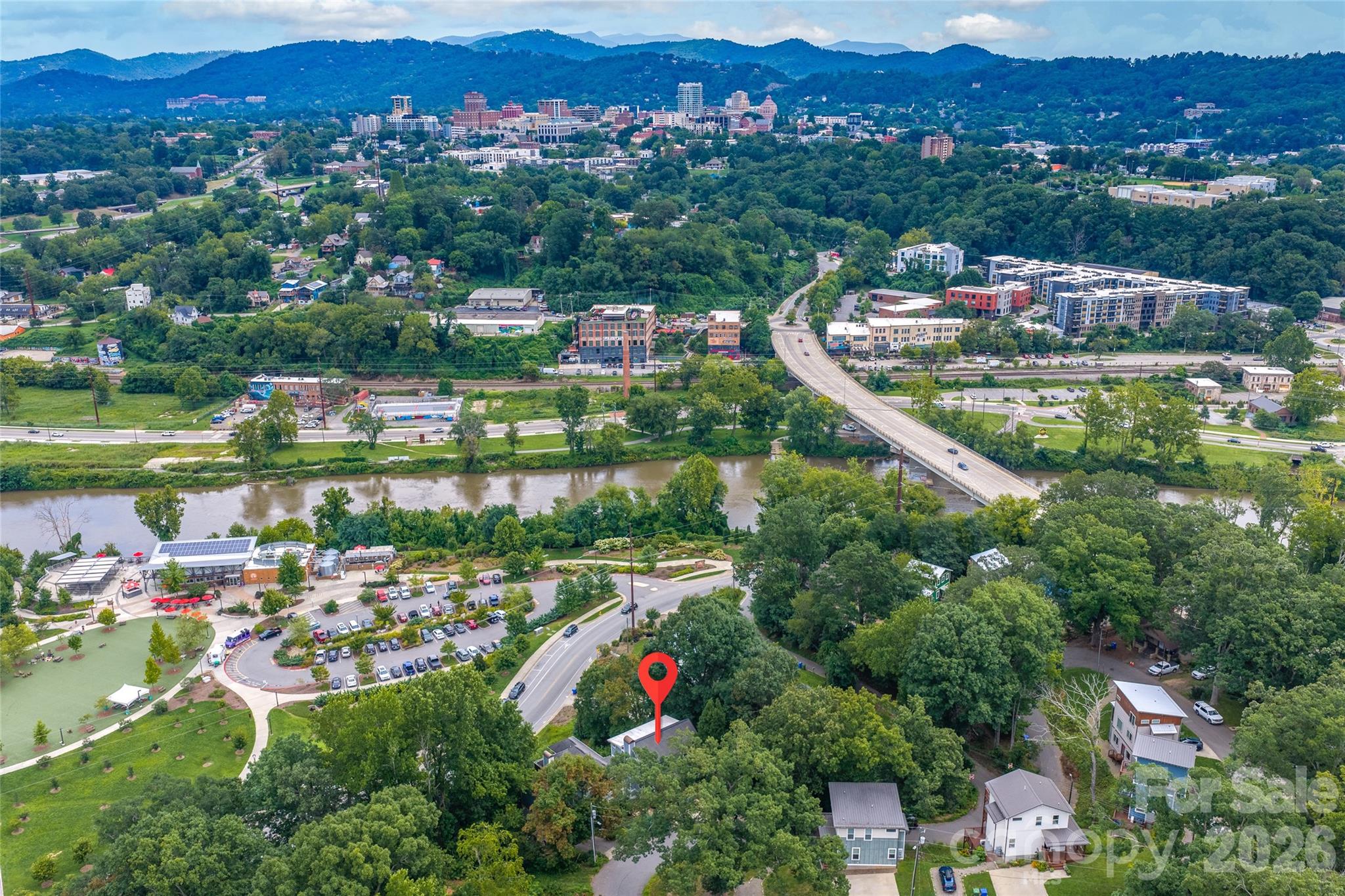 45 Logan Circle — Asheville