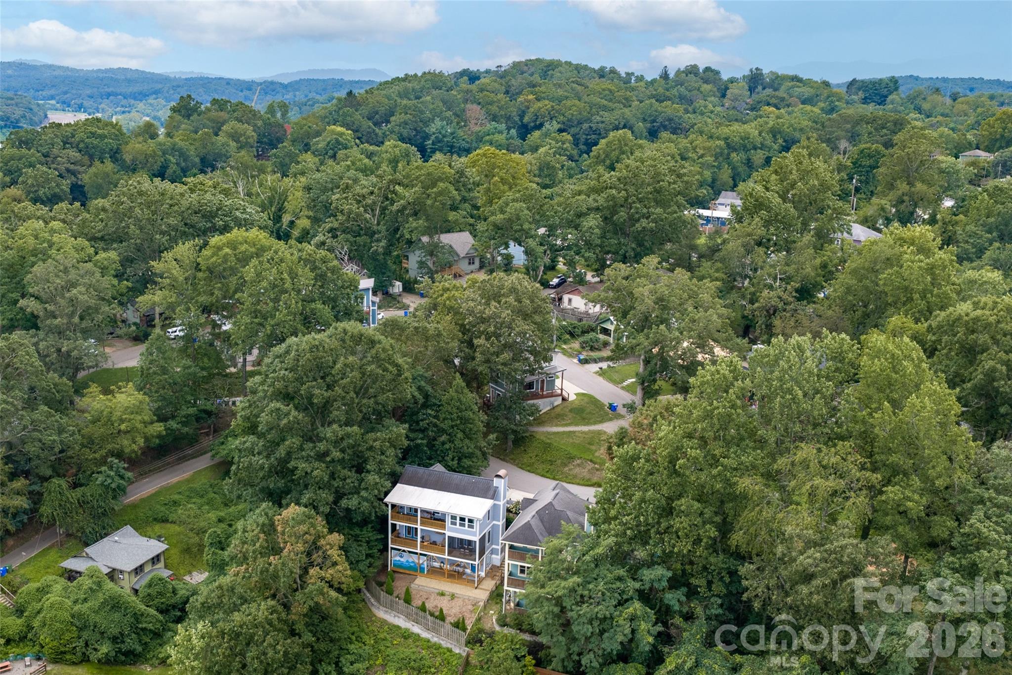 45 Logan Circle — Asheville