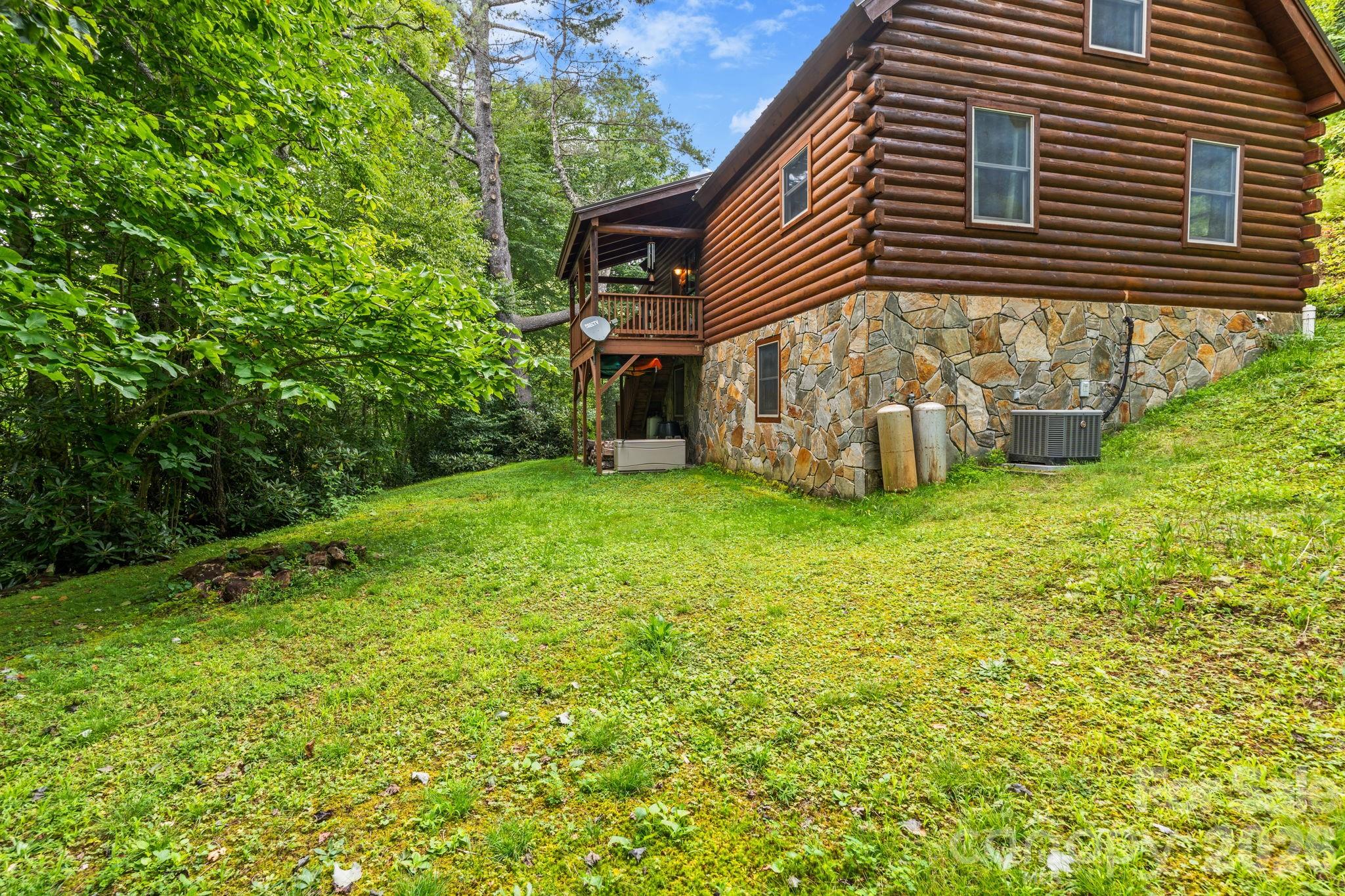 7803 Nc 183 None — Newland