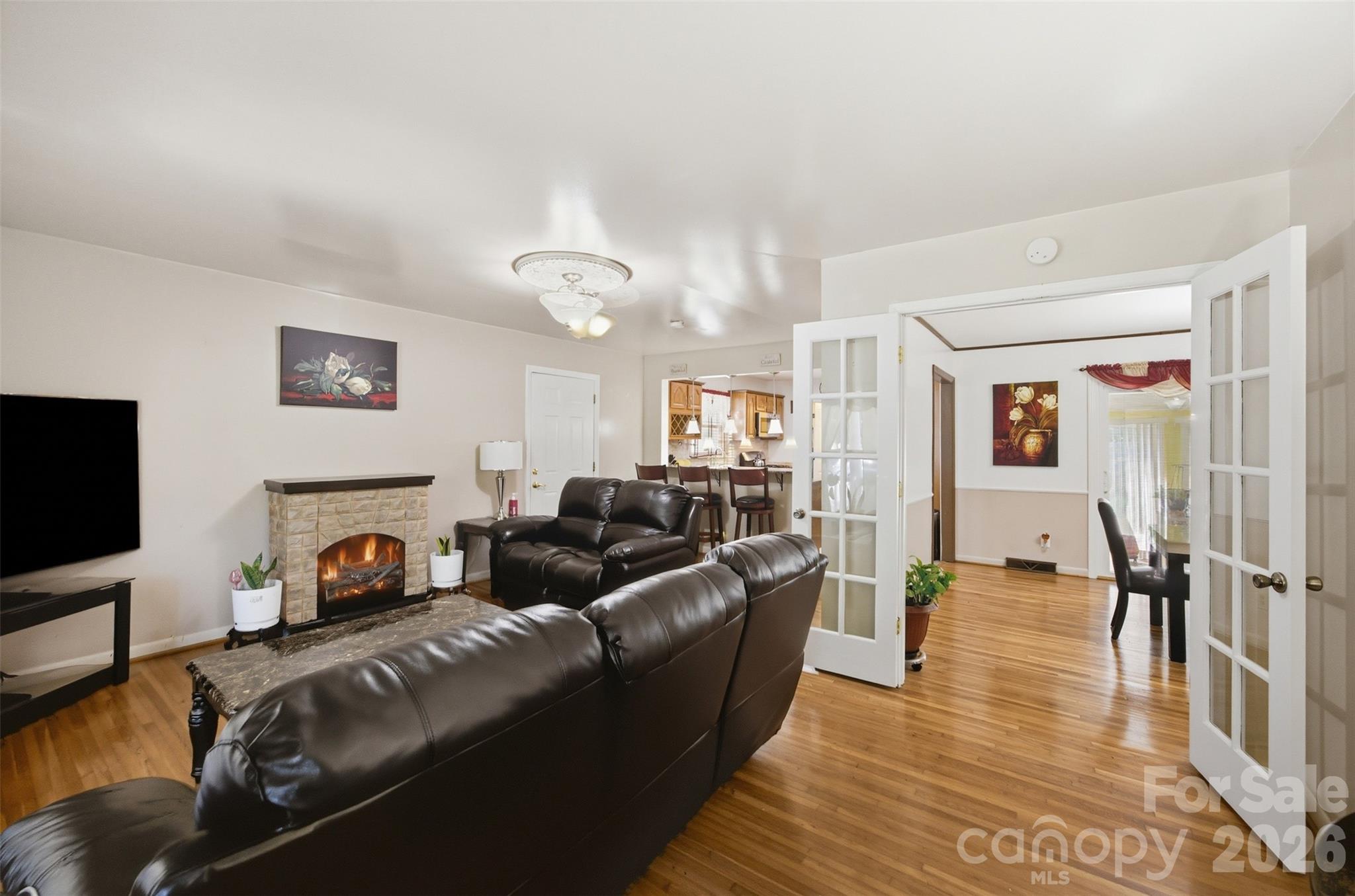 5218 Dolphin Lane — Charlotte
