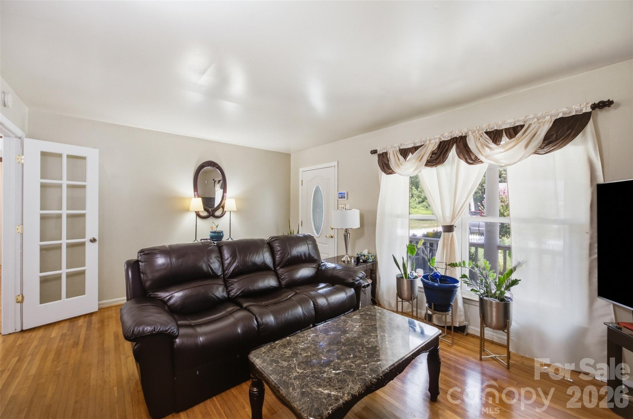 5218 Dolphin Lane — Charlotte