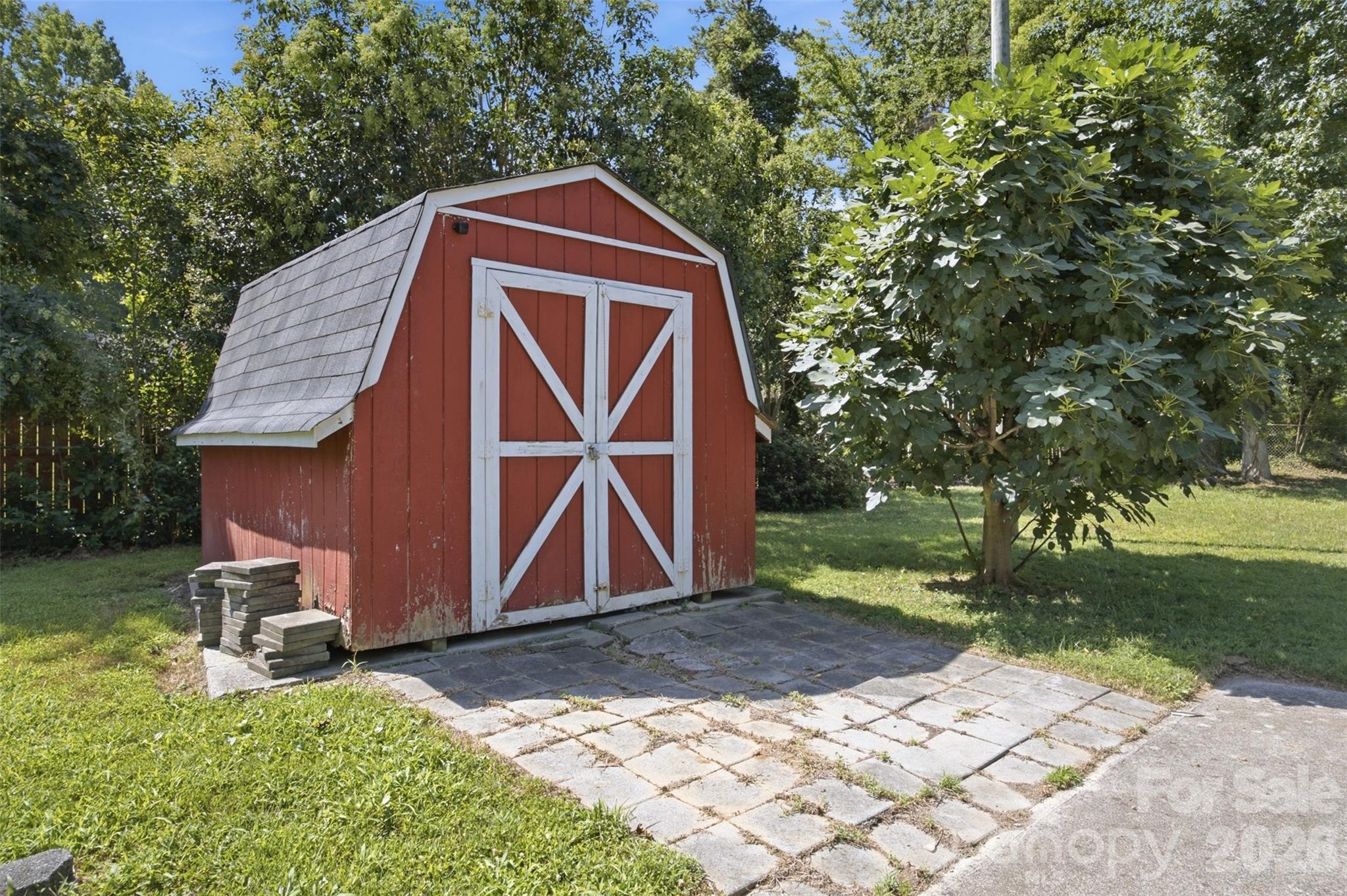 5218 Dolphin Lane — Charlotte