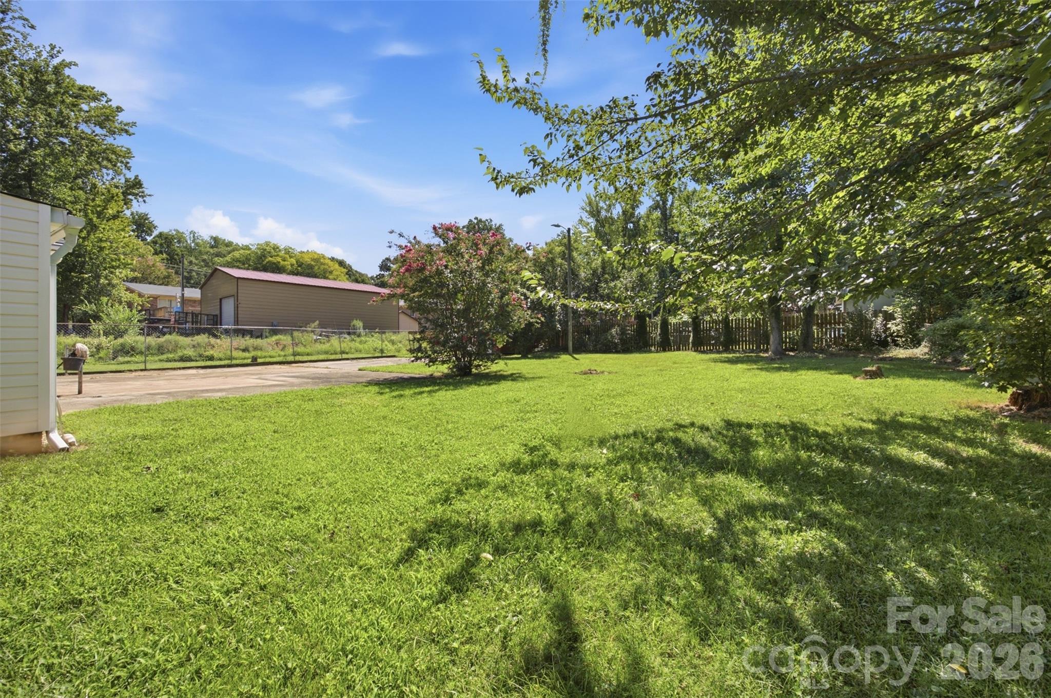 5218 Dolphin Lane — Charlotte