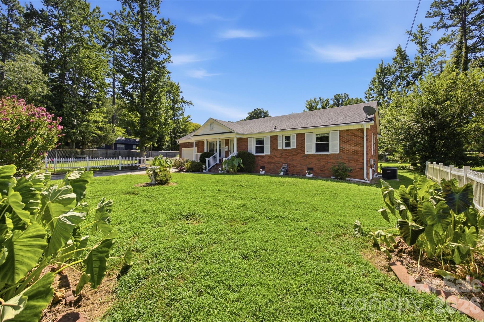 5218 Dolphin Lane — Charlotte