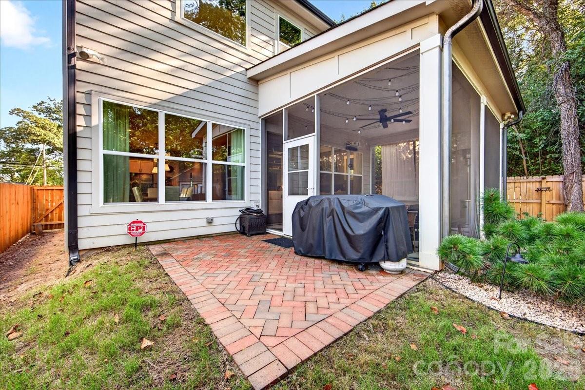 816 State Street — Charlotte