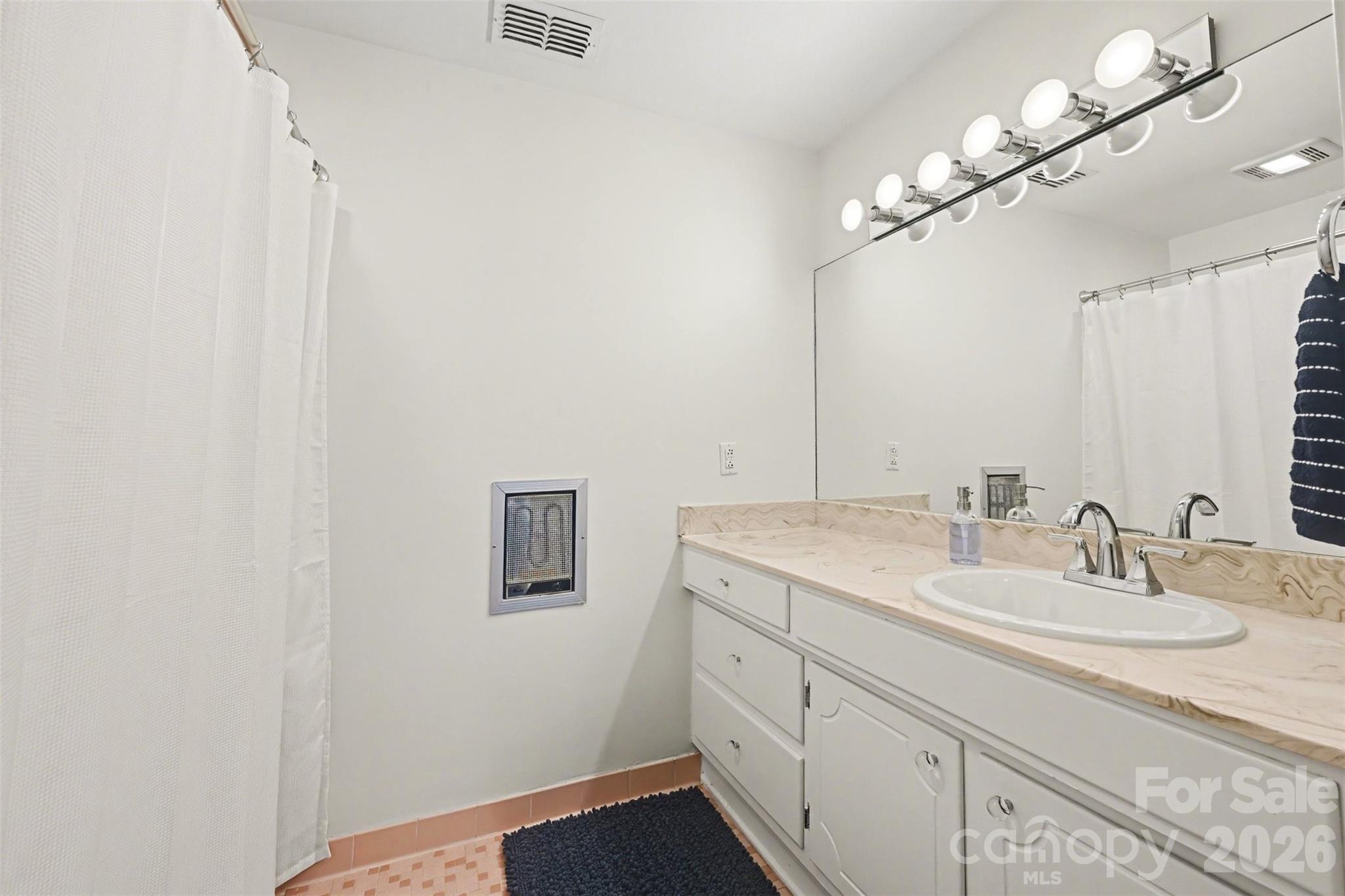 1300 Reece Road #520 — Charlotte