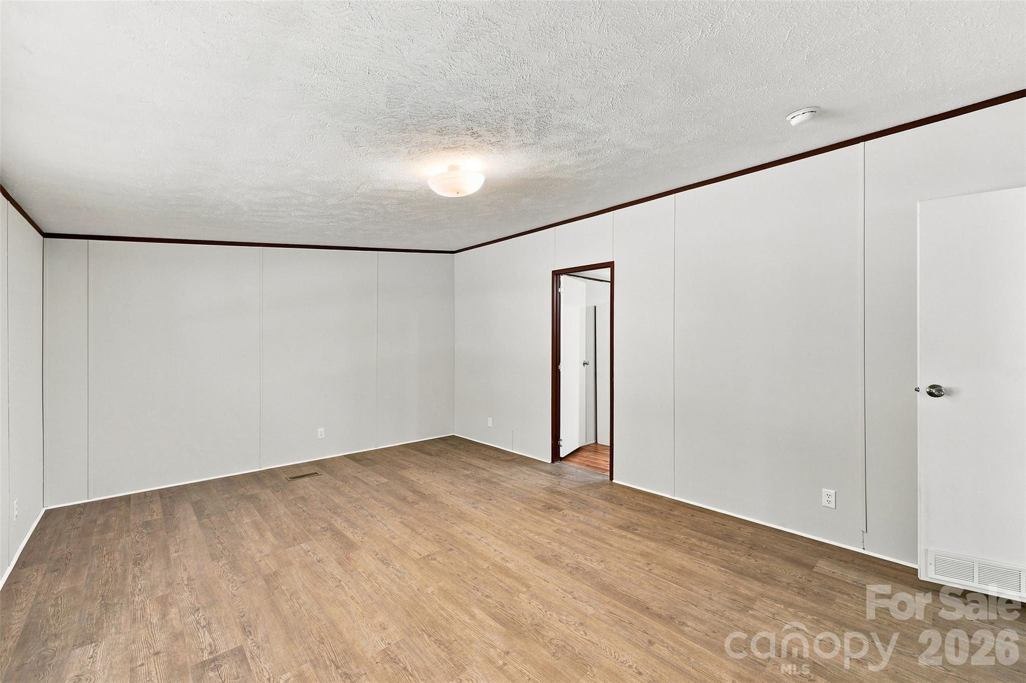 4782 29th Street Drive NE — Hickory