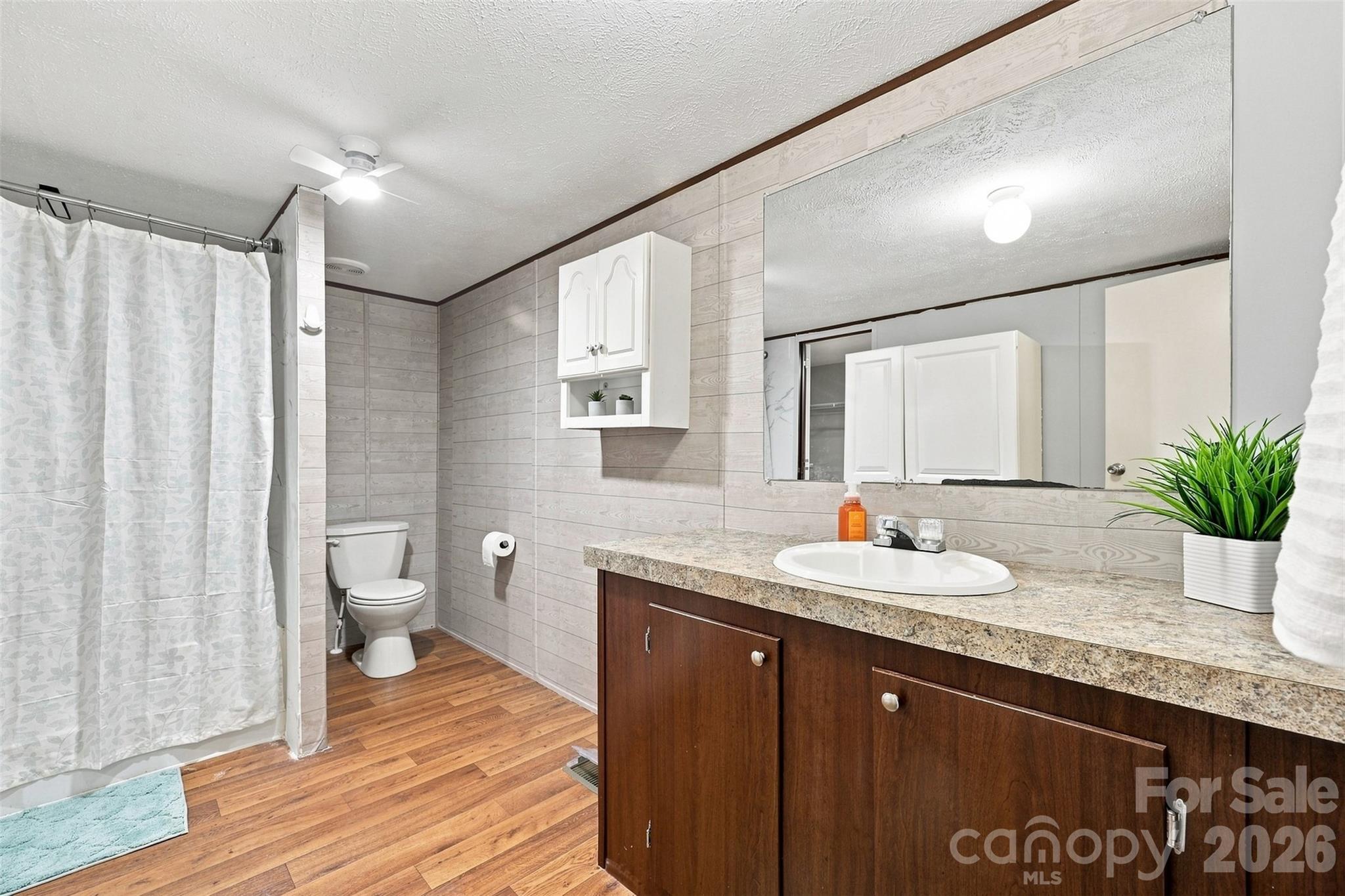 4782 29th Street Drive NE — Hickory
