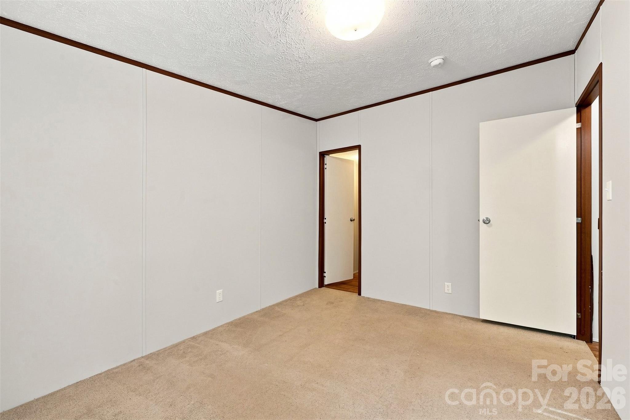 4782 29th Street Drive NE — Hickory