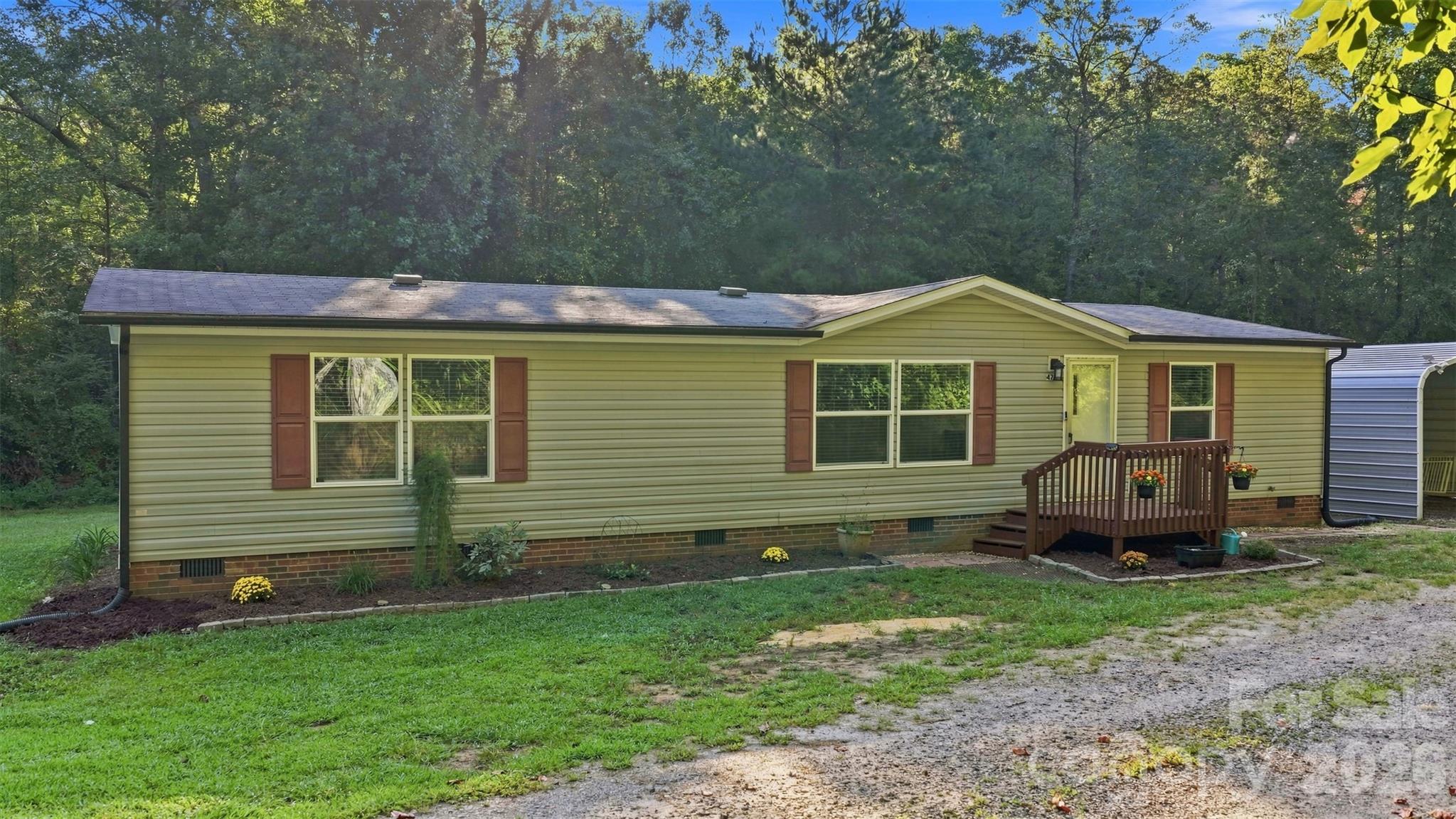 4782 29th Street Drive NE — Hickory