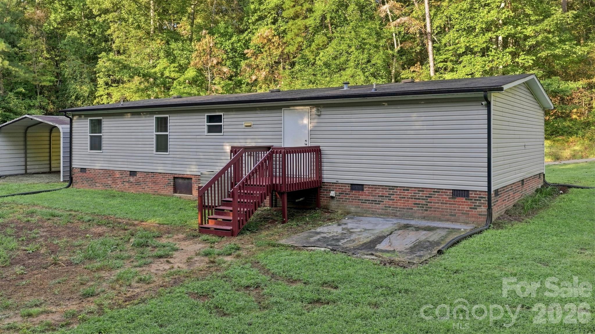 4782 29th Street Drive NE — Hickory