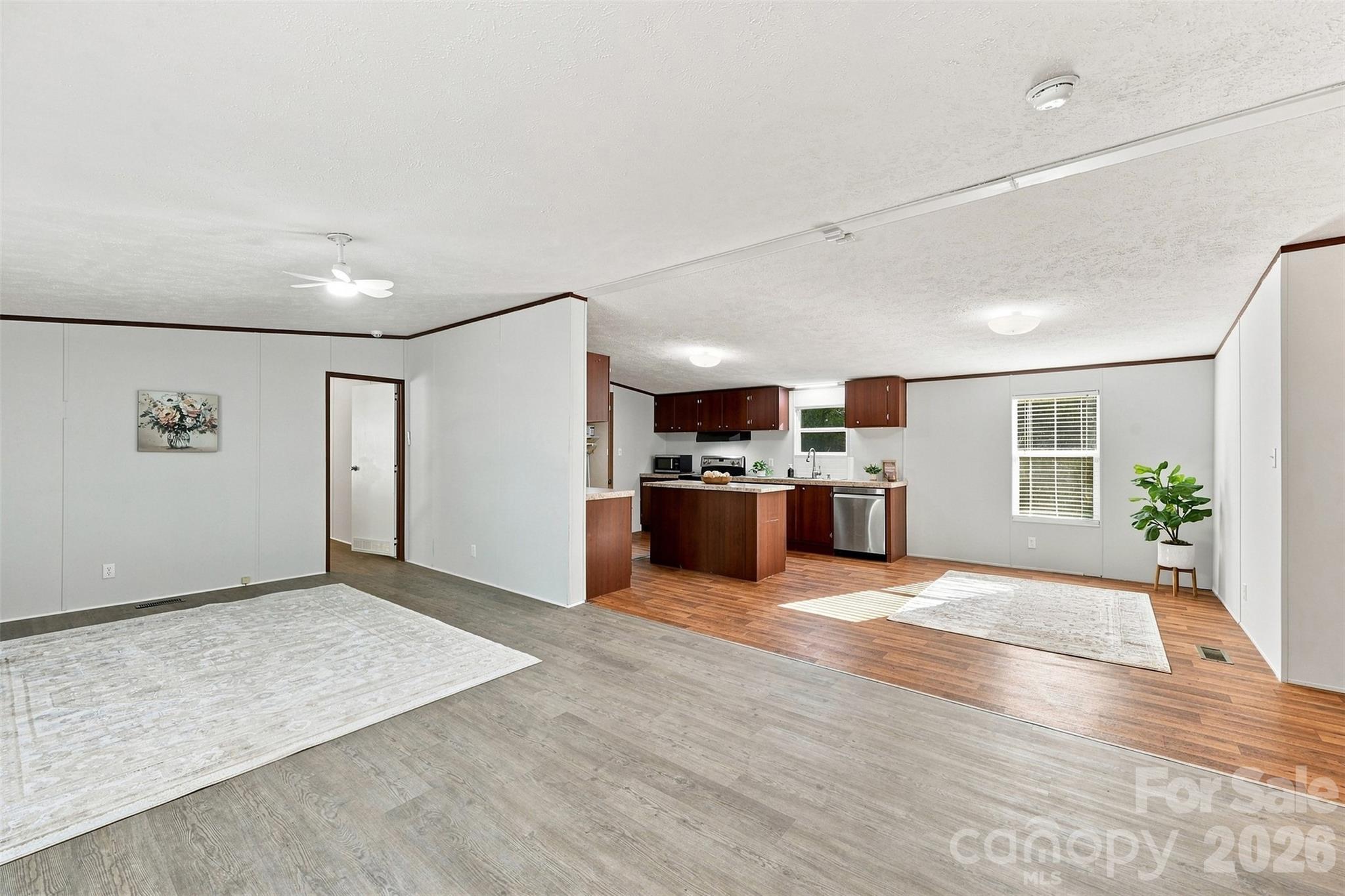 4782 29th Street Drive NE — Hickory