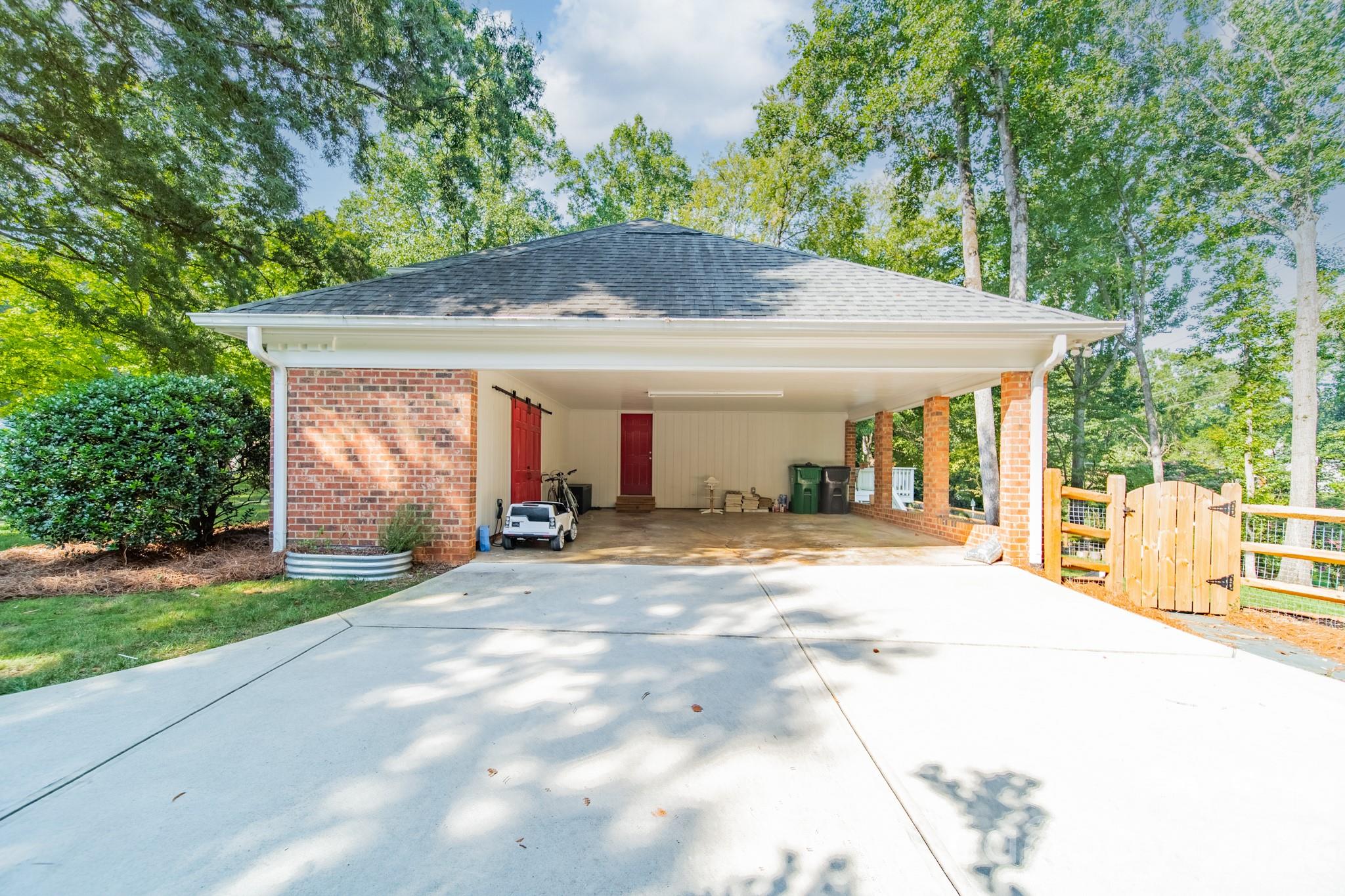 3821 Silver Bell Drive — Charlotte
