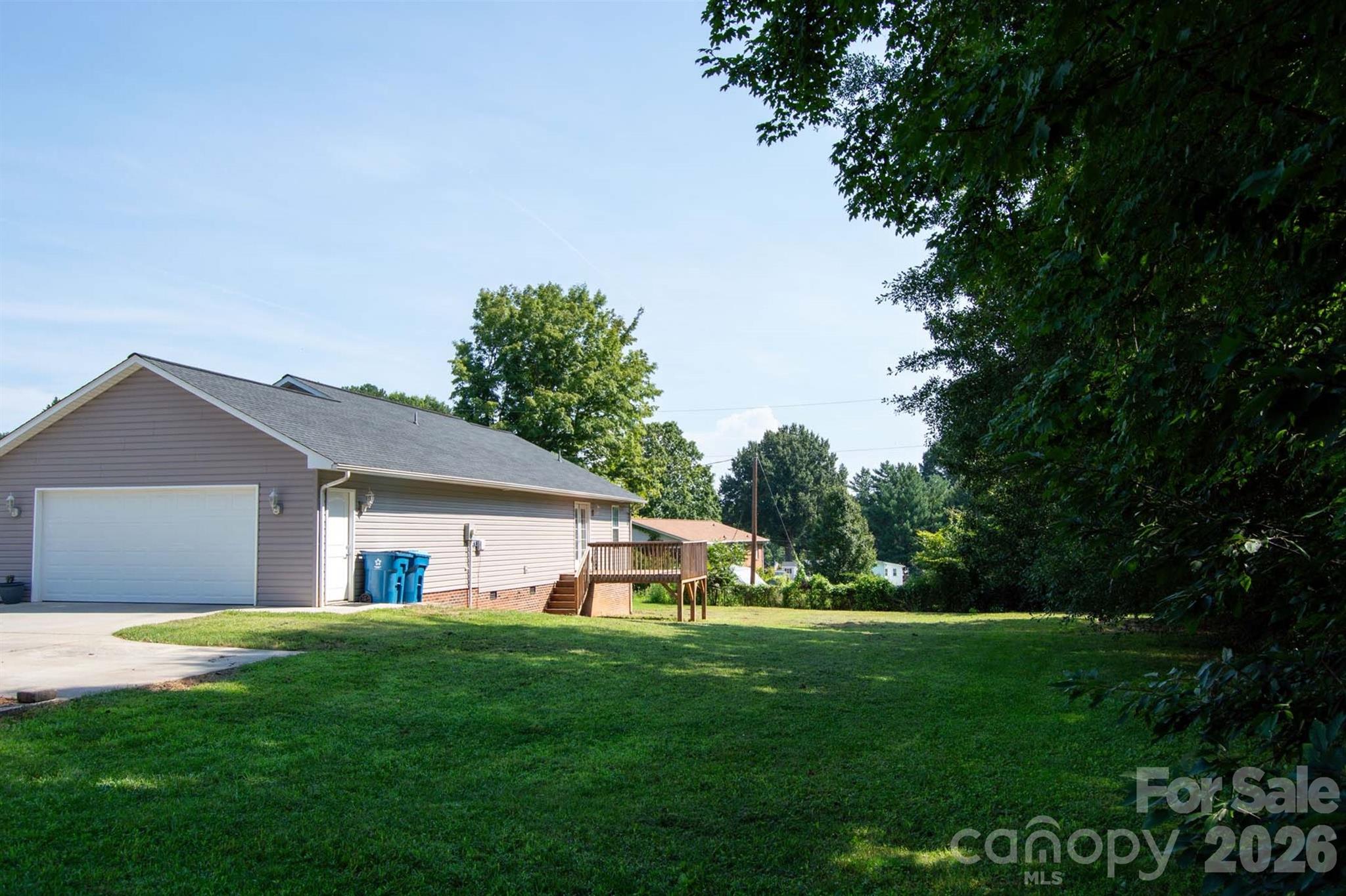 2422 23rd Street Drive NE — Hickory