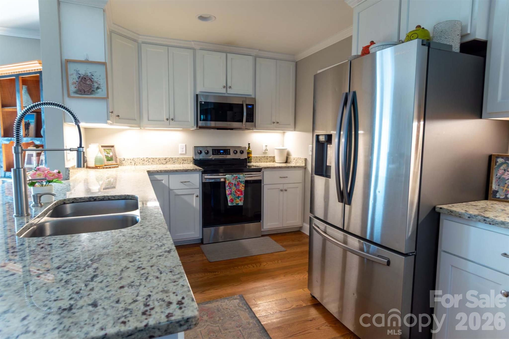 2422 23rd Street Drive NE — Hickory