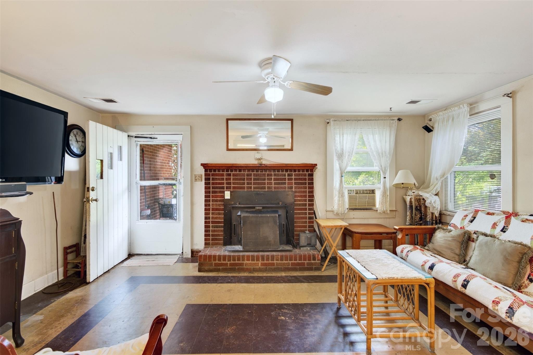 21 Maple Avenue — Candler