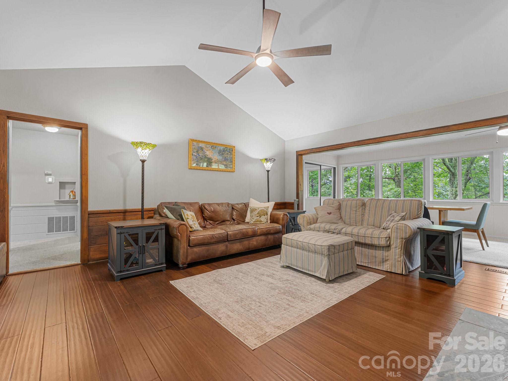 12 E Park Drive — Tryon