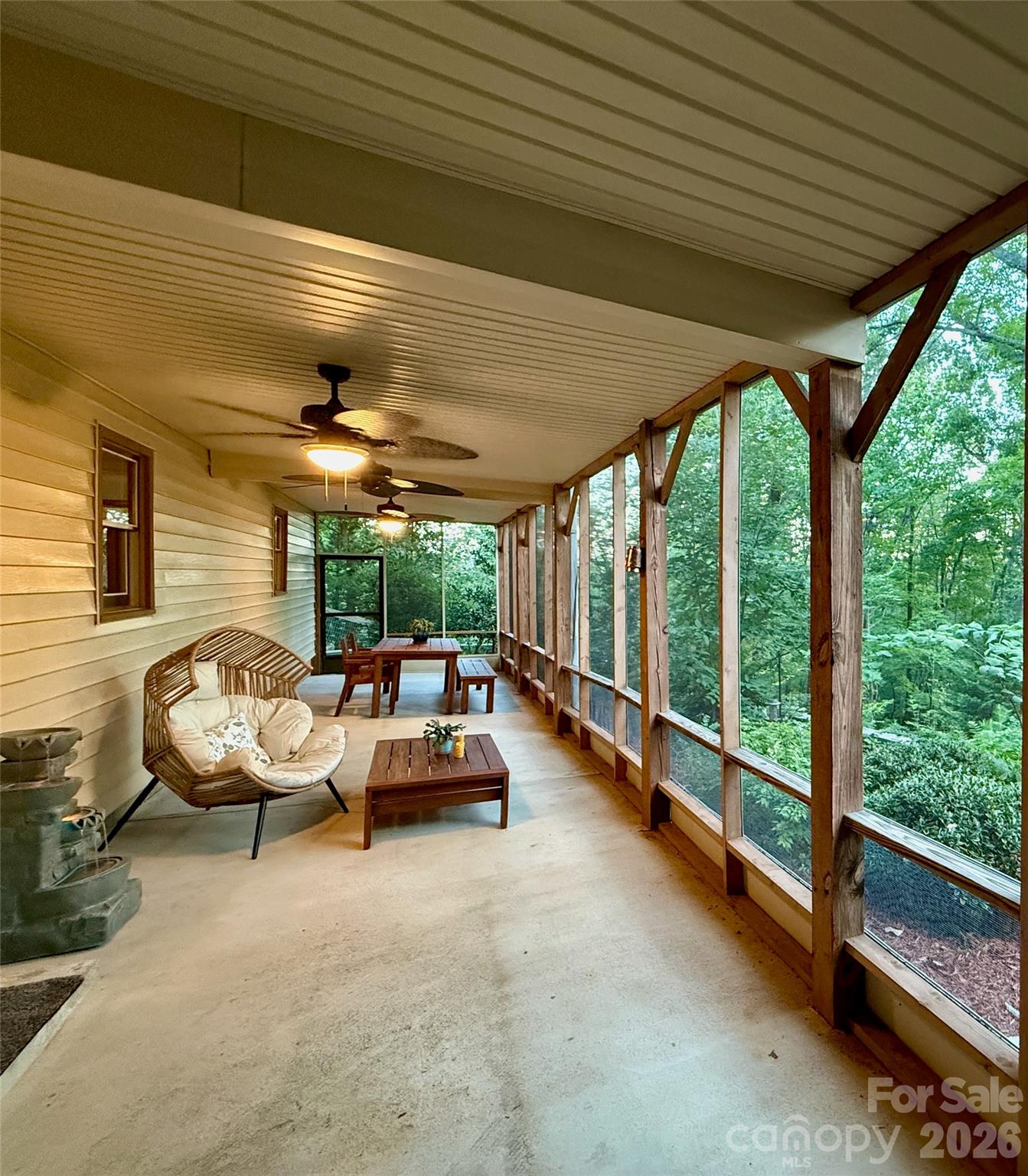 12 E Park Drive — Tryon