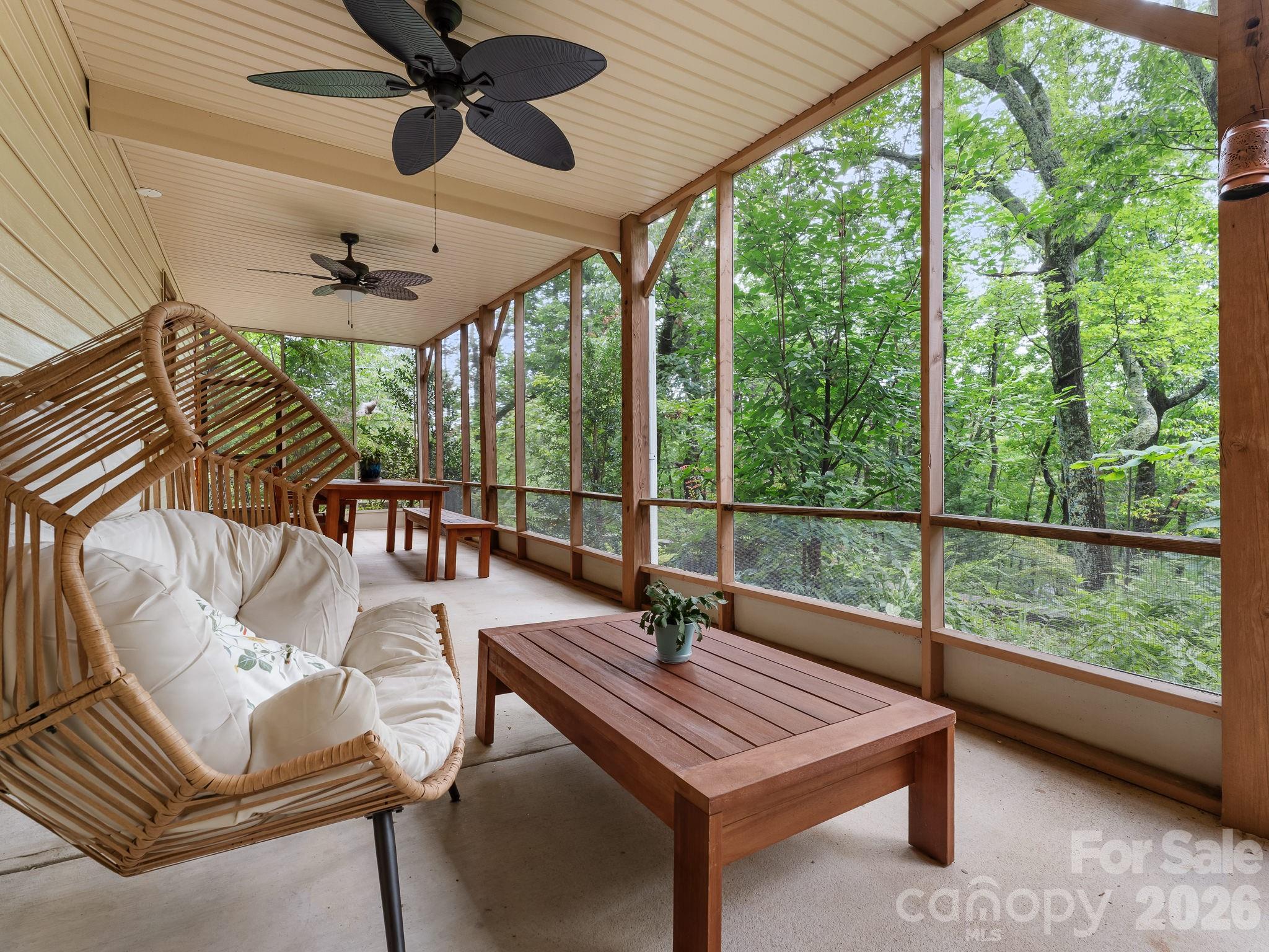 12 E Park Drive — Tryon