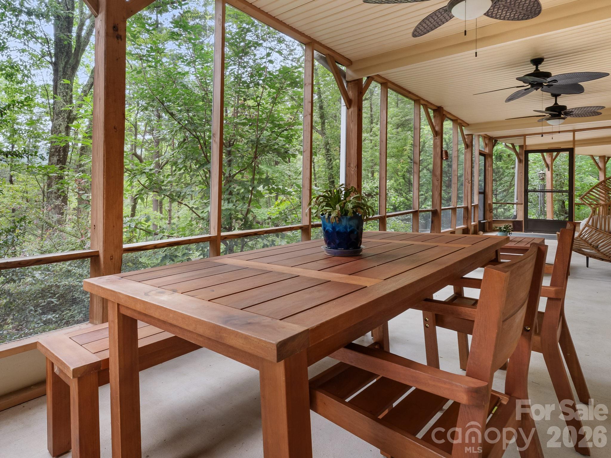 12 E Park Drive — Tryon