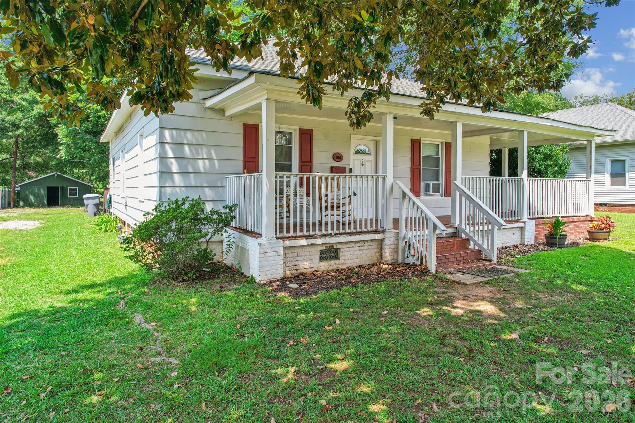 706 S Main Street — Clover