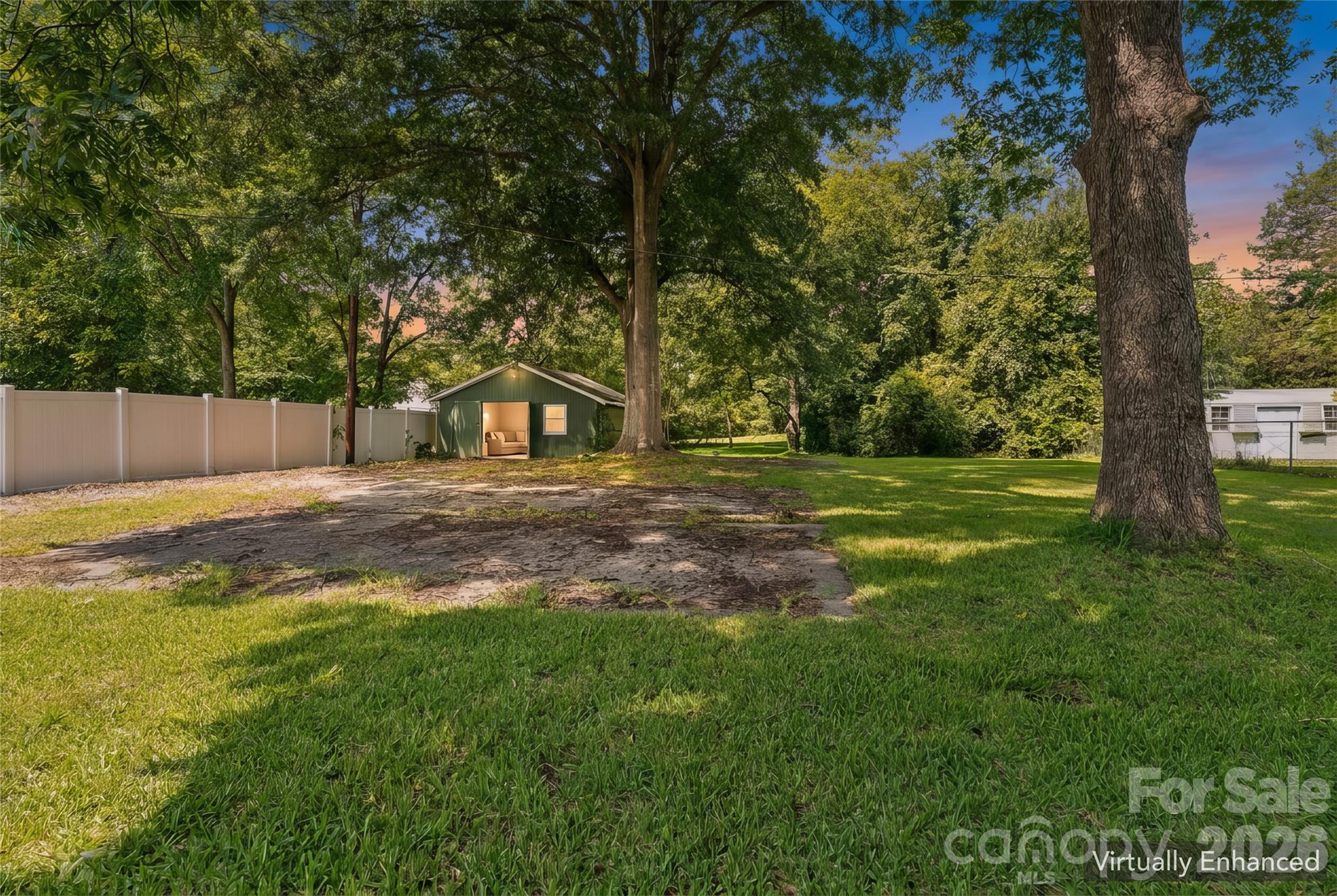 706 S Main Street — Clover