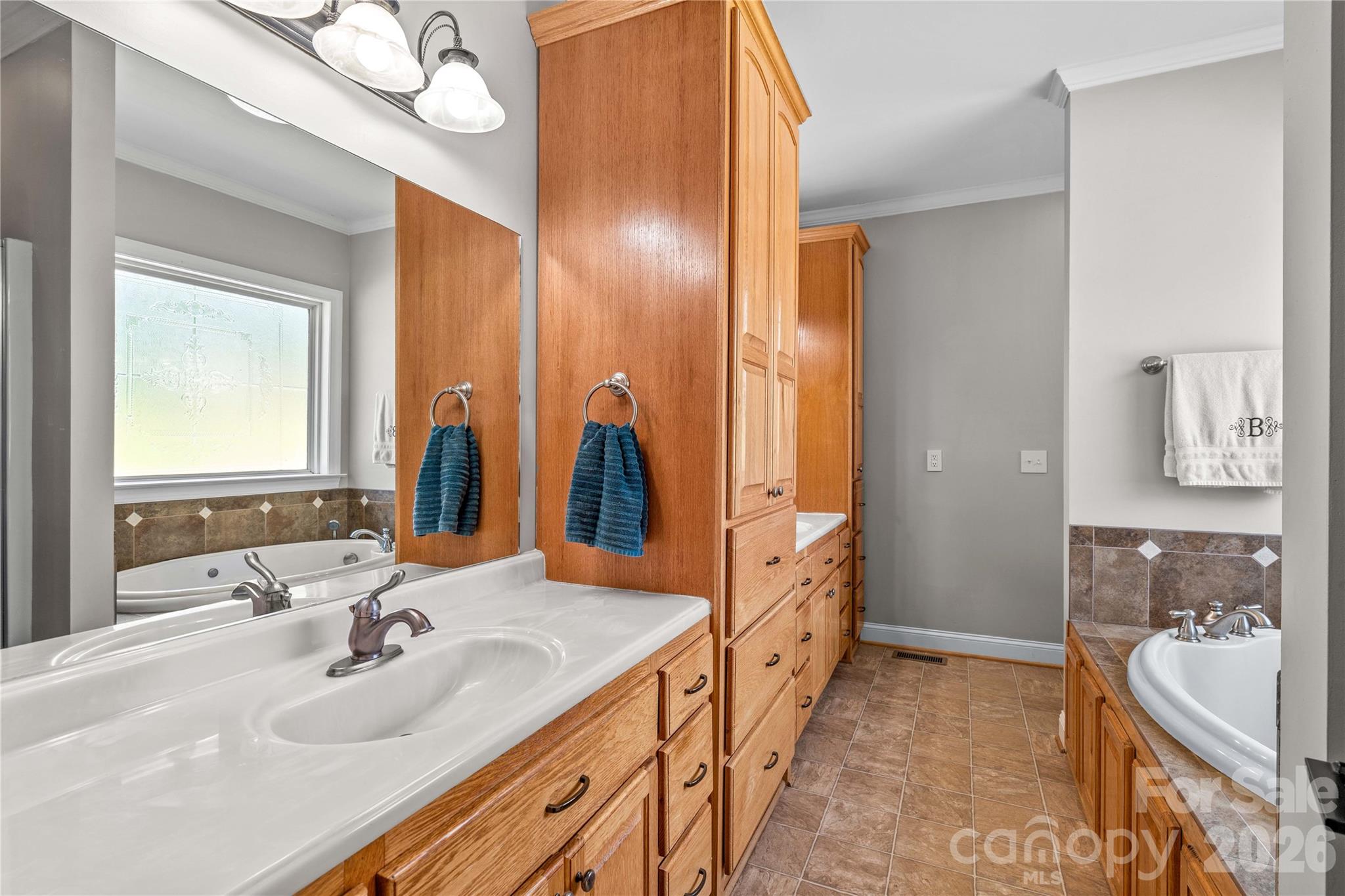 209 Seven Springs Loop — Statesville