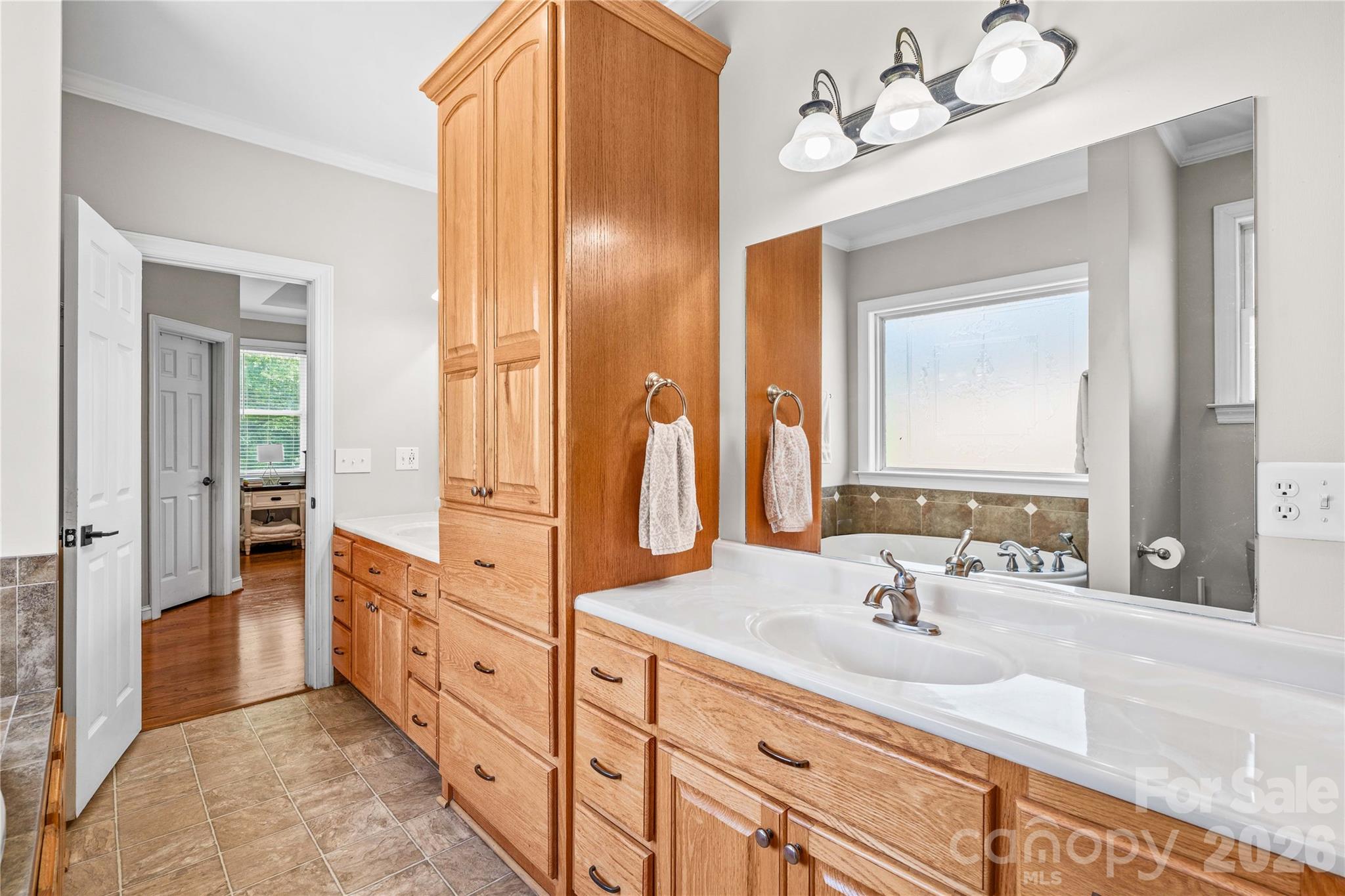 209 Seven Springs Loop — Statesville