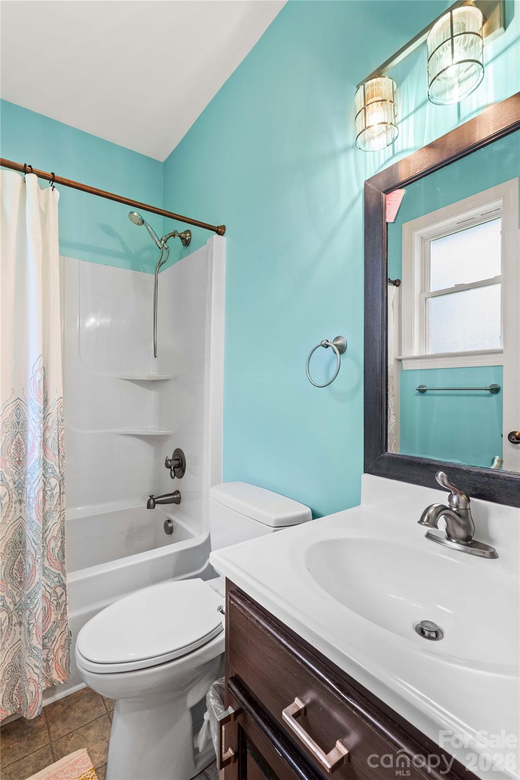 209 Seven Springs Loop — Statesville