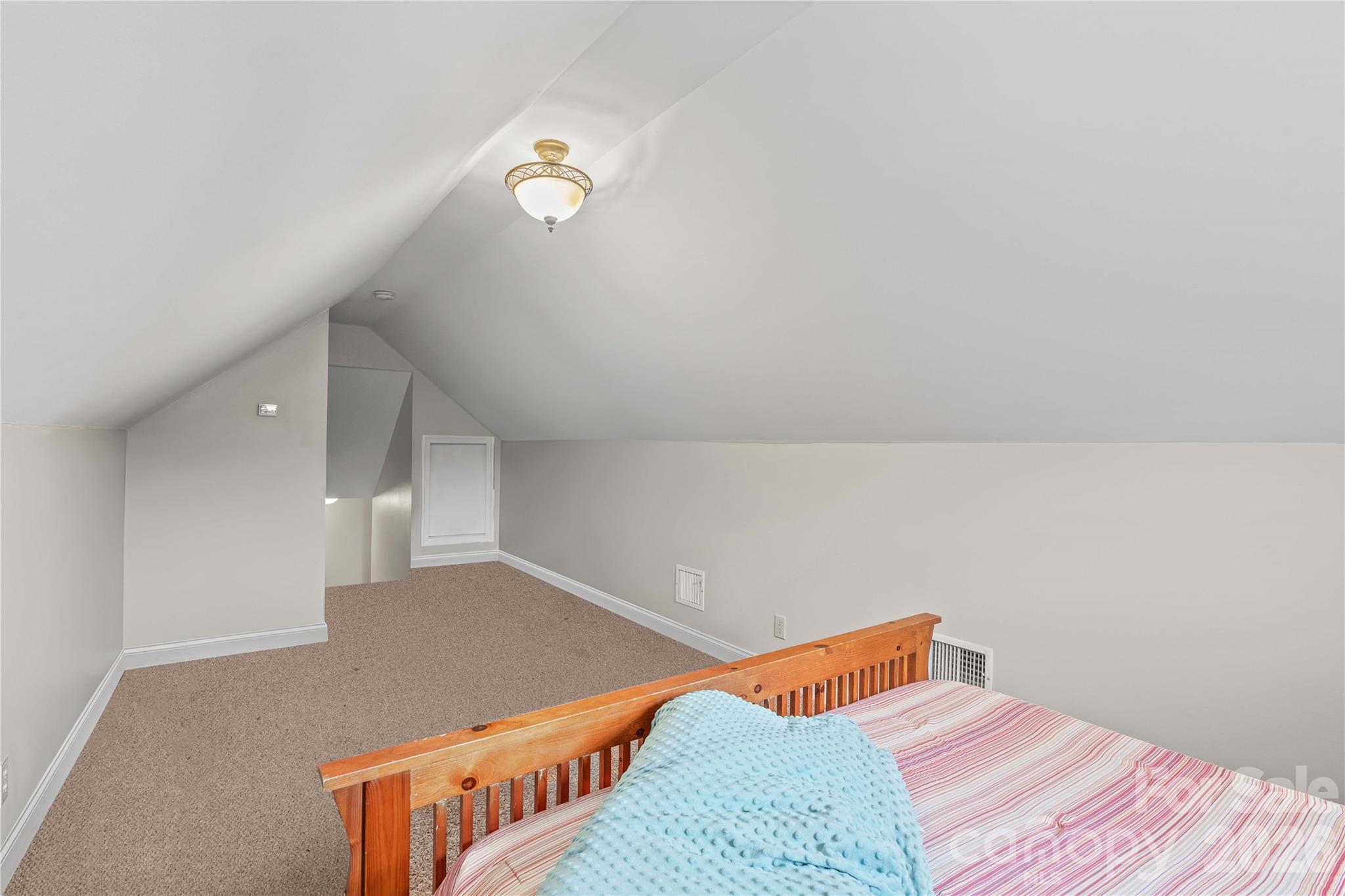 209 Seven Springs Loop — Statesville