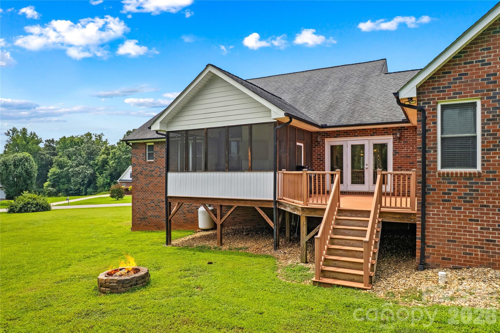 209 Seven Springs Loop — Statesville