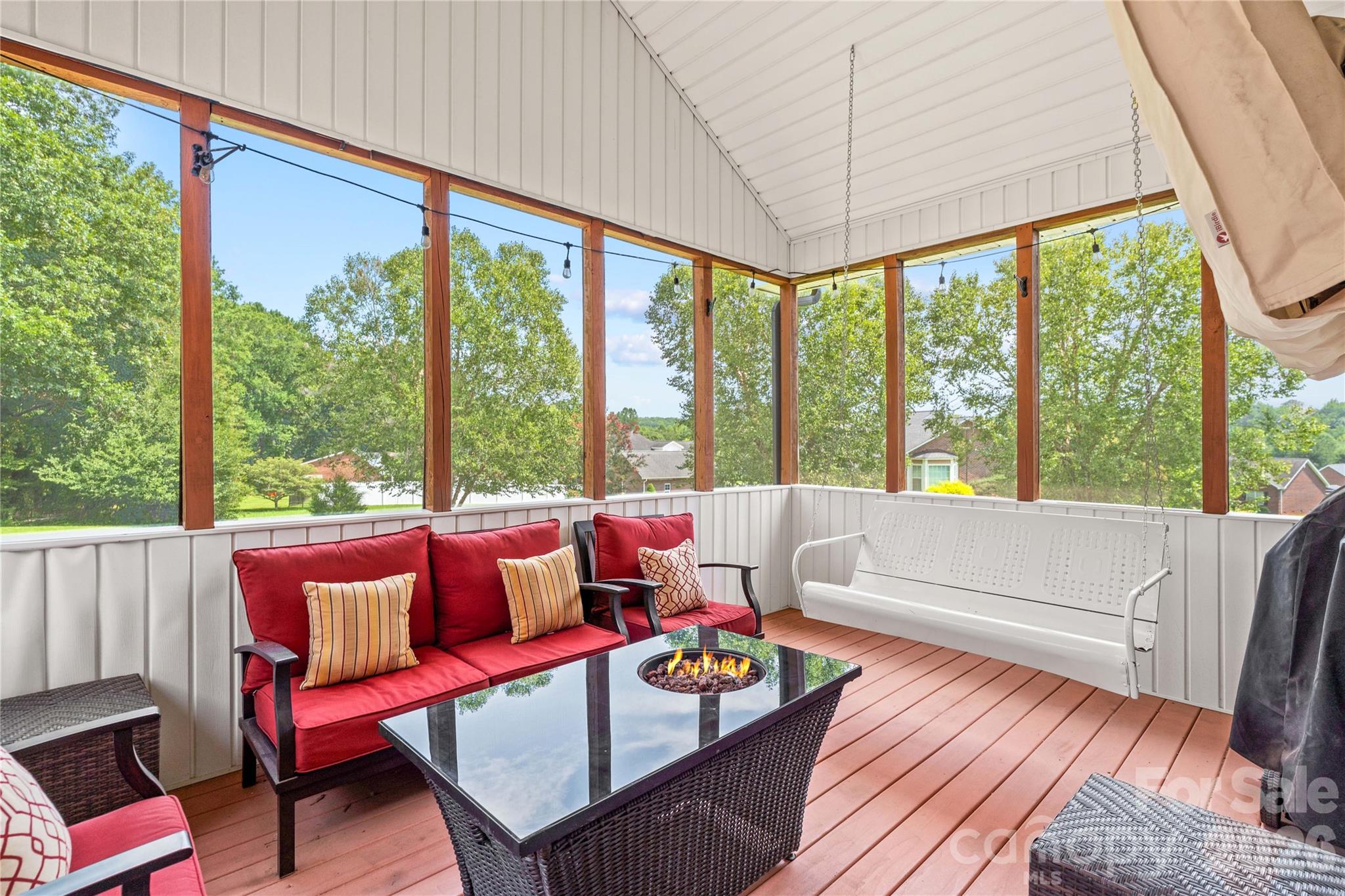 209 Seven Springs Loop — Statesville
