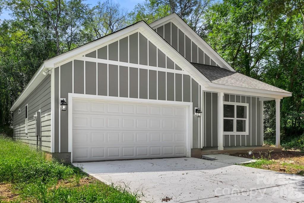 503 E Dunlap Street — Lancaster