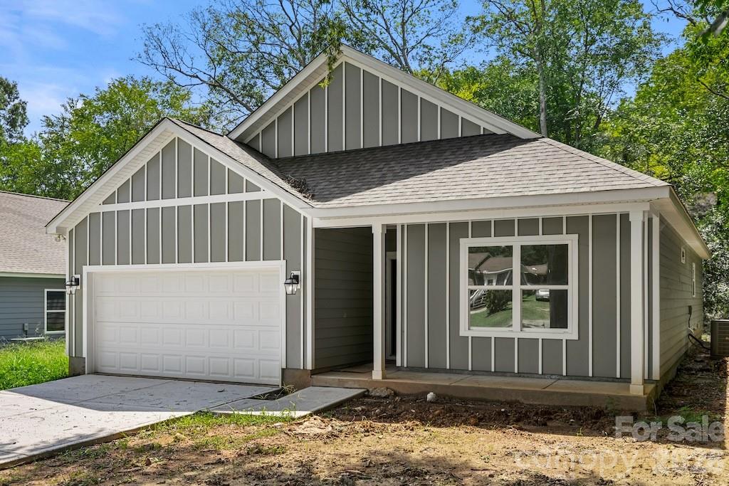 503 E Dunlap Street — Lancaster