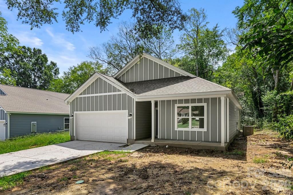 503 E Dunlap Street — Lancaster