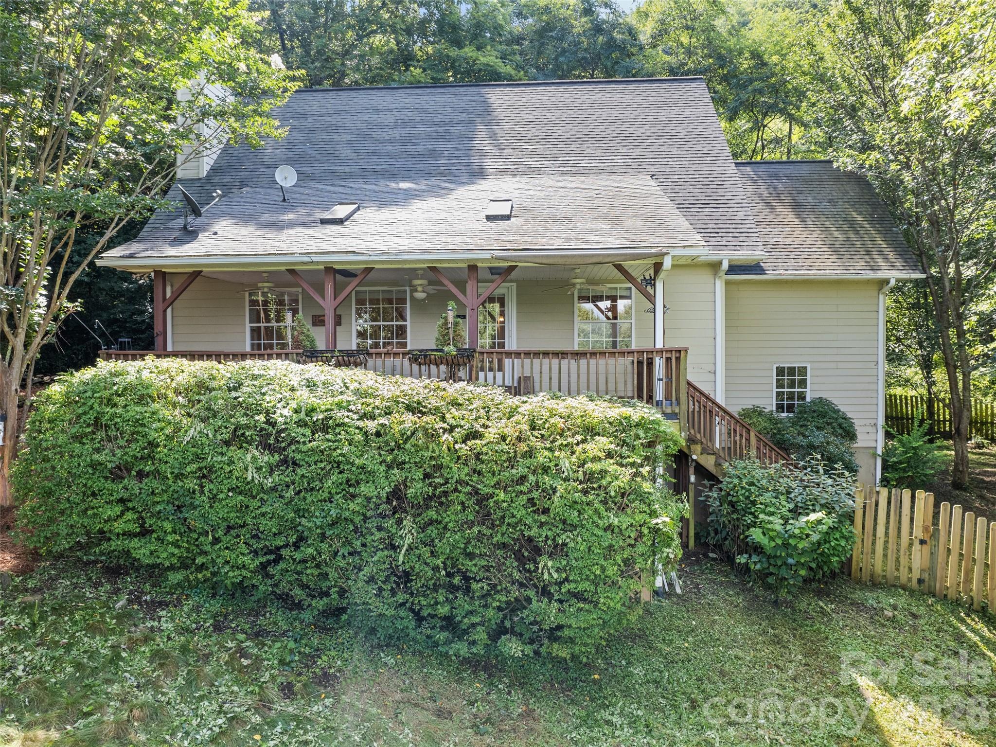 154 Presidential Drive — Waynesville