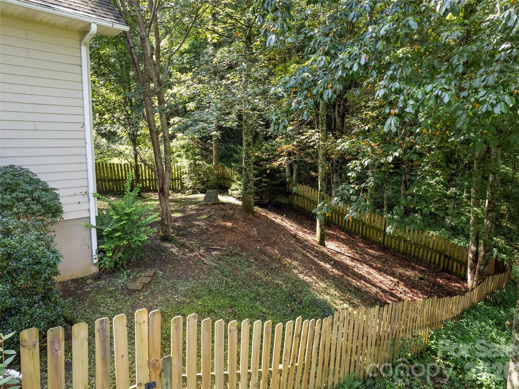 154 Presidential Drive — Waynesville